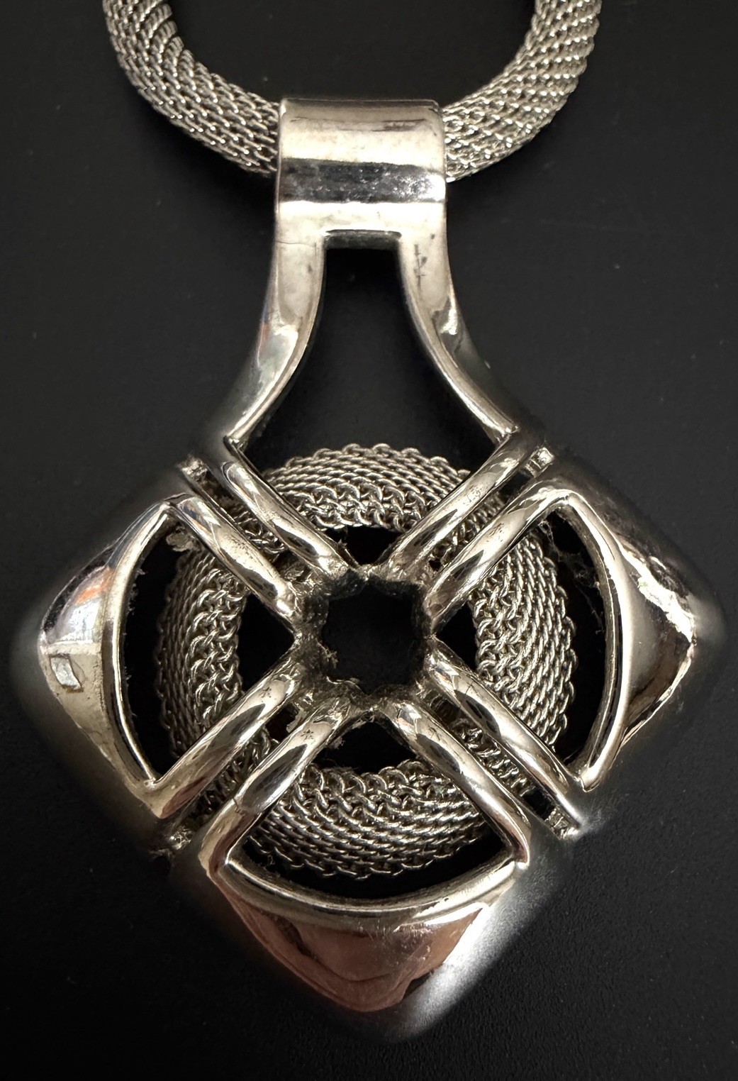 Vtg 1970s Lawrence Vrba for Castlecliff Brutalist Diamond Mesh Pendant Necklace