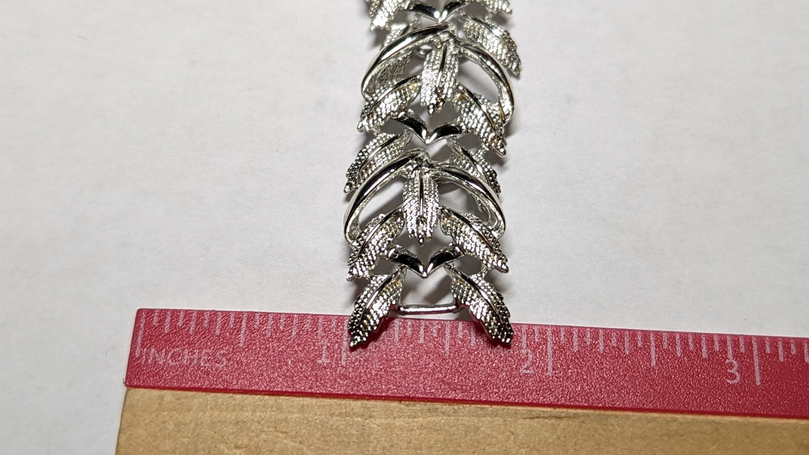 VINTAGE CORO BRACELET SIGNED ABOUT 7 1/2″ LONG