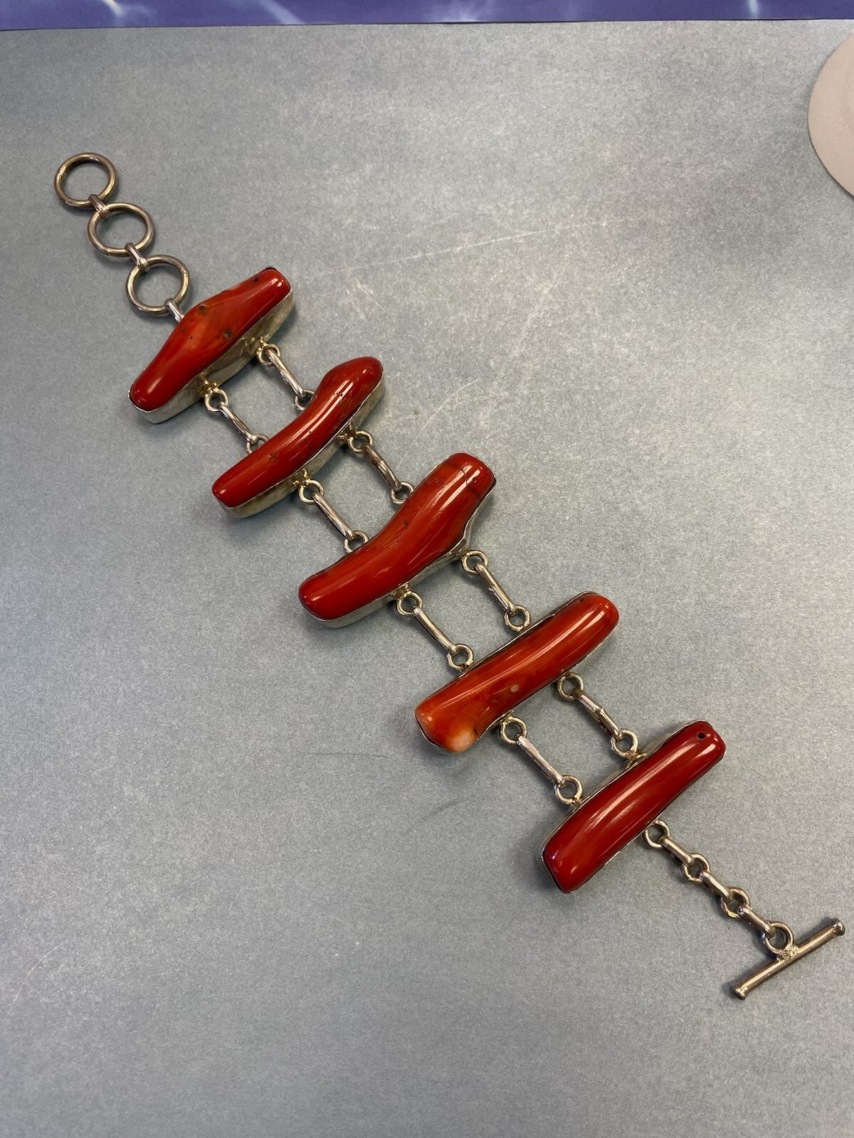 VINTAGE RED CORAL GENUINE 925 STERLING SILVER BIG BRACELET 7″ – 8 1/2″ Unique