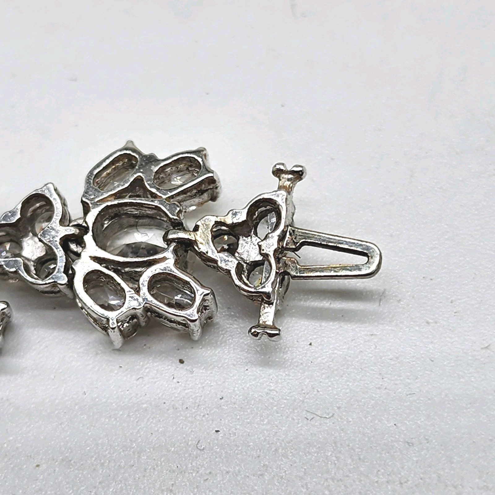 VTG Art Deco Silver prong Rhinestone Floral Cluster Collar Designer Necklace
