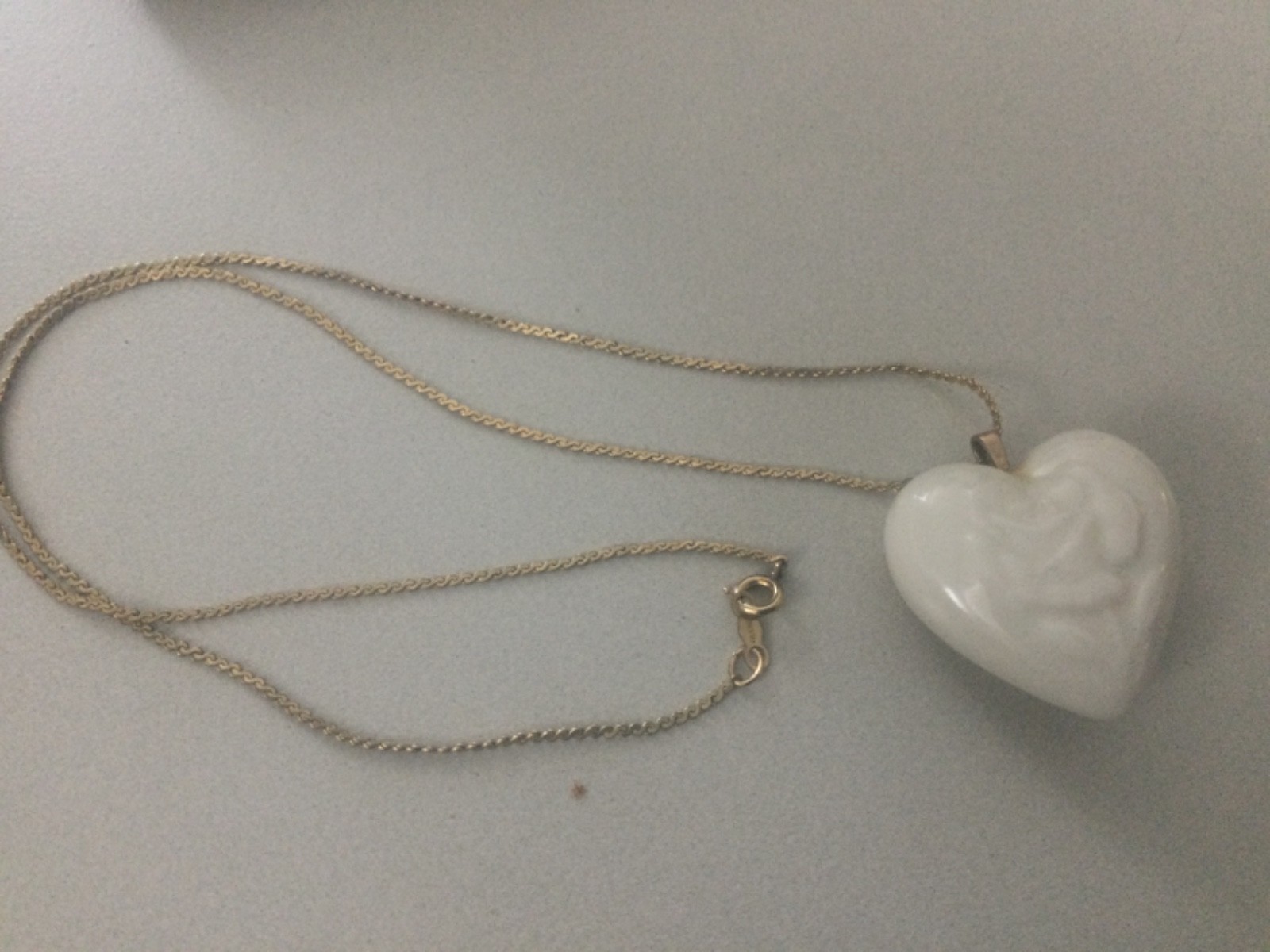 Vtg Lenox Porcelain Puff Heart Rose Pendant/ 1/20/12kGF Necklace w/ Original Box