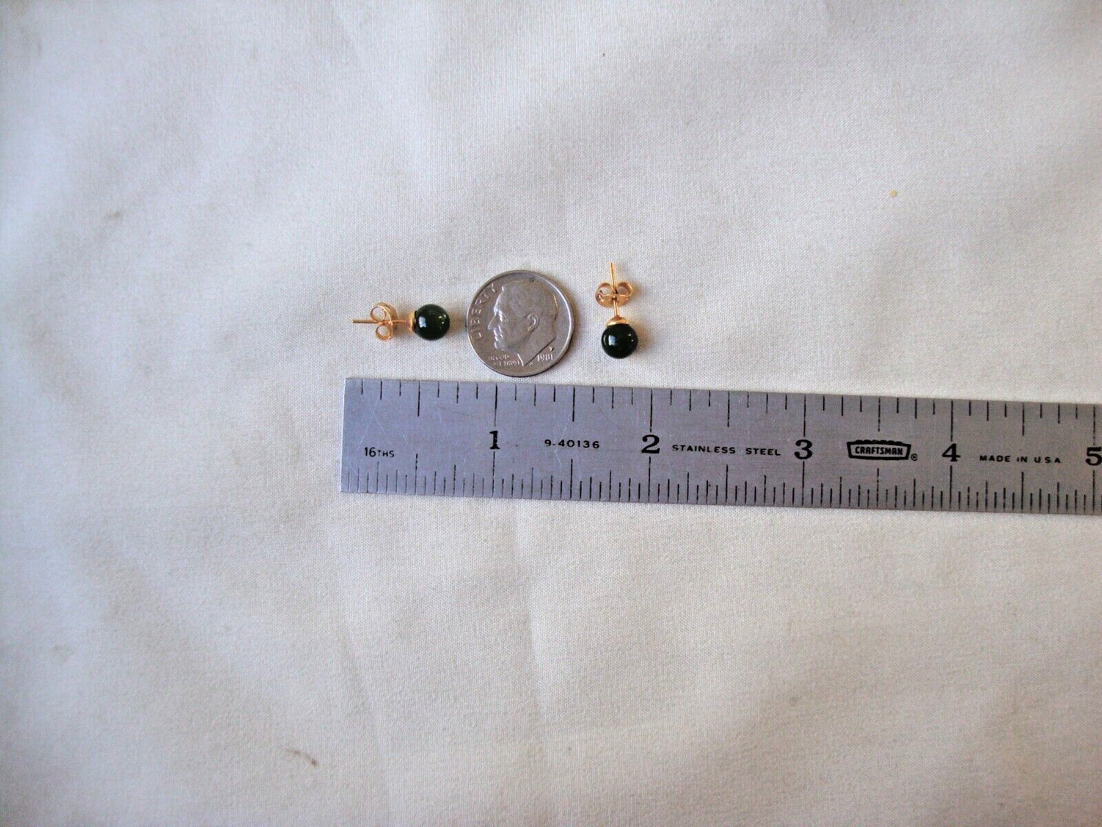 VINTAGE CLASSIC CHINESE 6MM GREEN JADE BALL YELLOW GOLD FILLED STUD EARRINGS