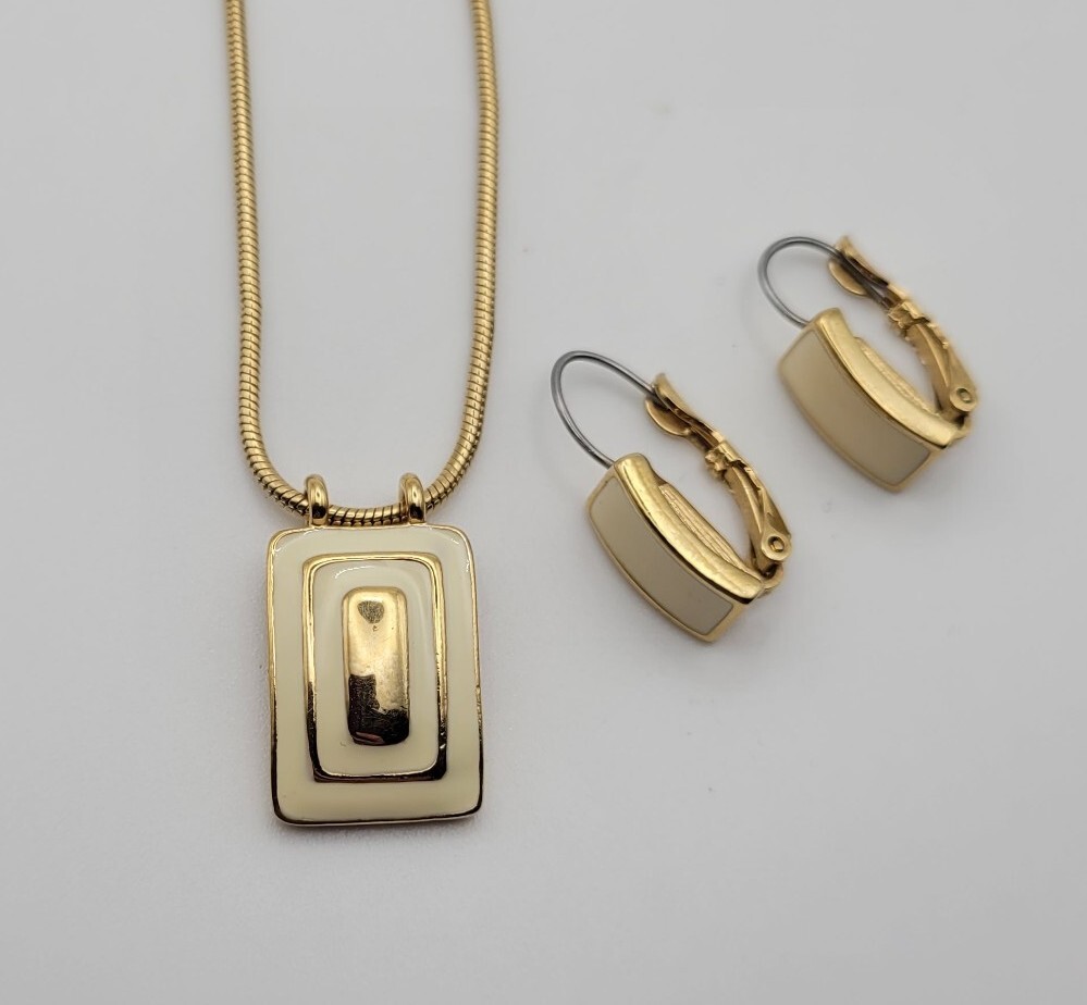 Stunning Vintage Signed Monet Goldtone Cream Enamel Modernist Jewelry Set