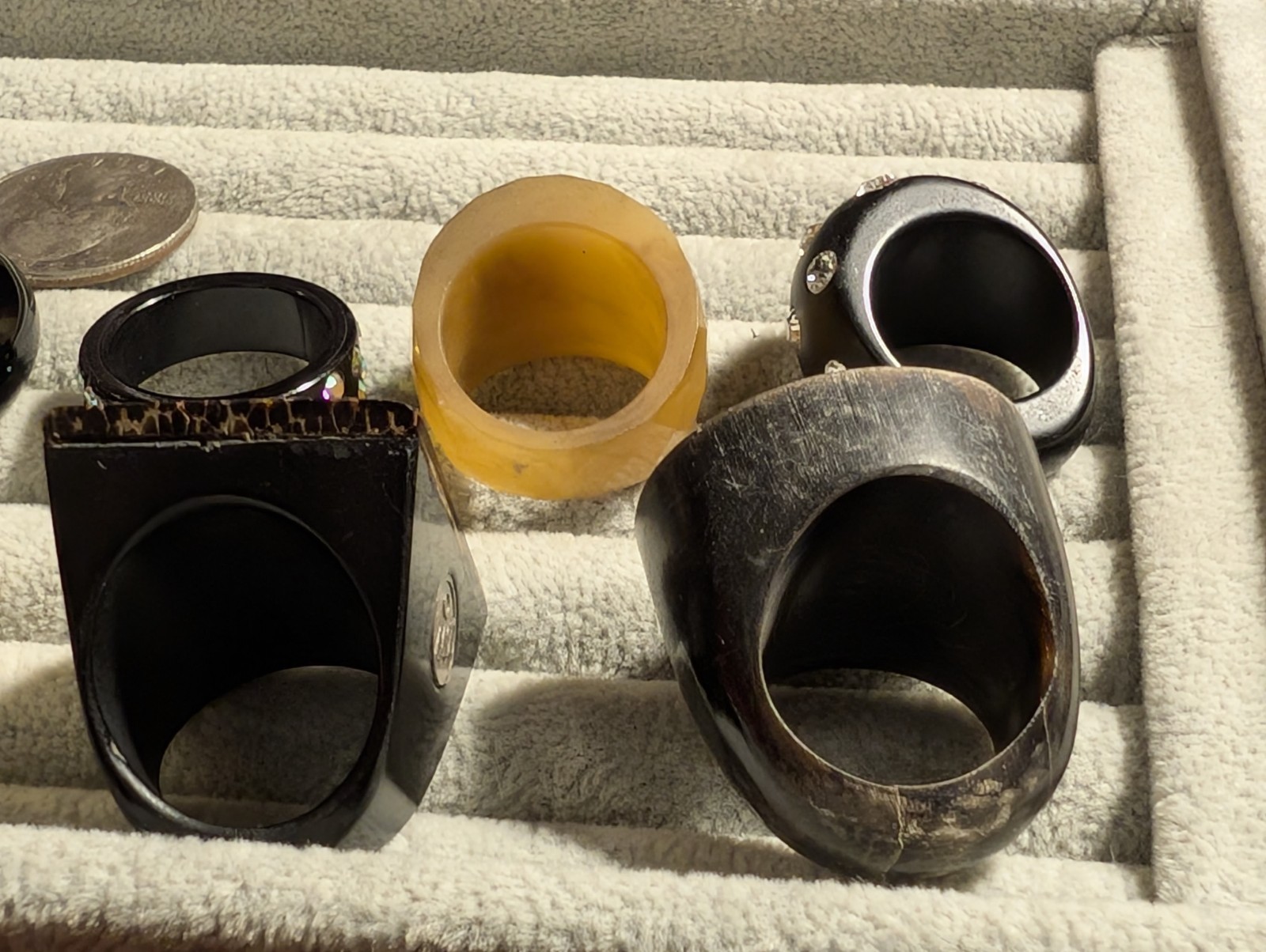 11 Vintage Handmade Bakelite Lucite Stone Wood Black Coral Rings! Various Sizes!