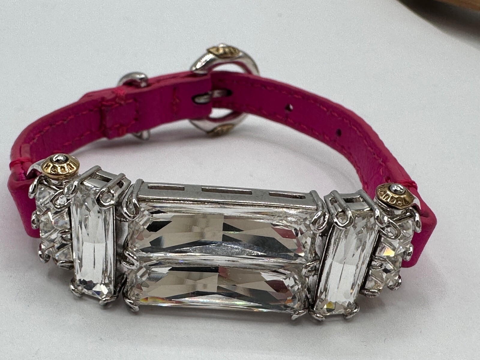 GOLD SILVER PLATED CRYSTAL FUCHSIA PINK SKIN HENRI BENDEL SIGNED BUCKLE BRACELET