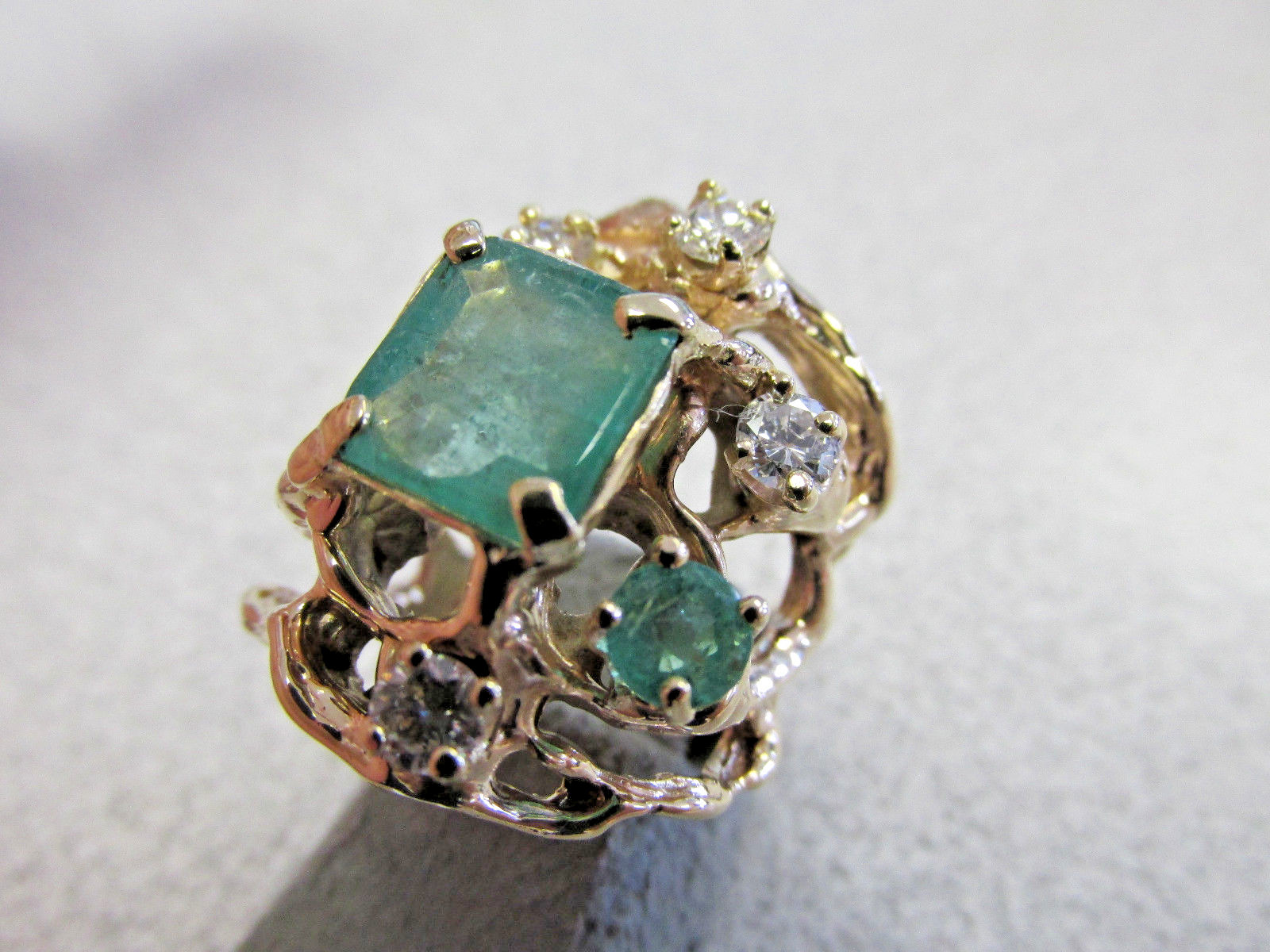 Beautiful Large Emerald and Diamond Estate Ring 14k Gold size 7 Make Offer
