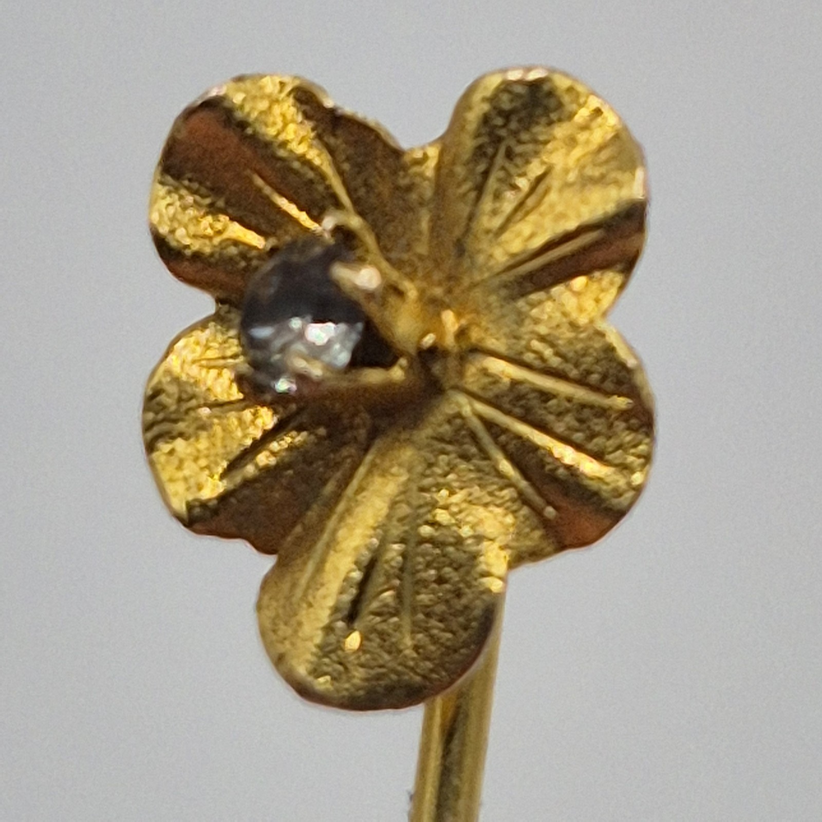 Vintage Yellow Gold Filled GF Unmarked Leaf Flower Rhinestone Stick Lapel Pin