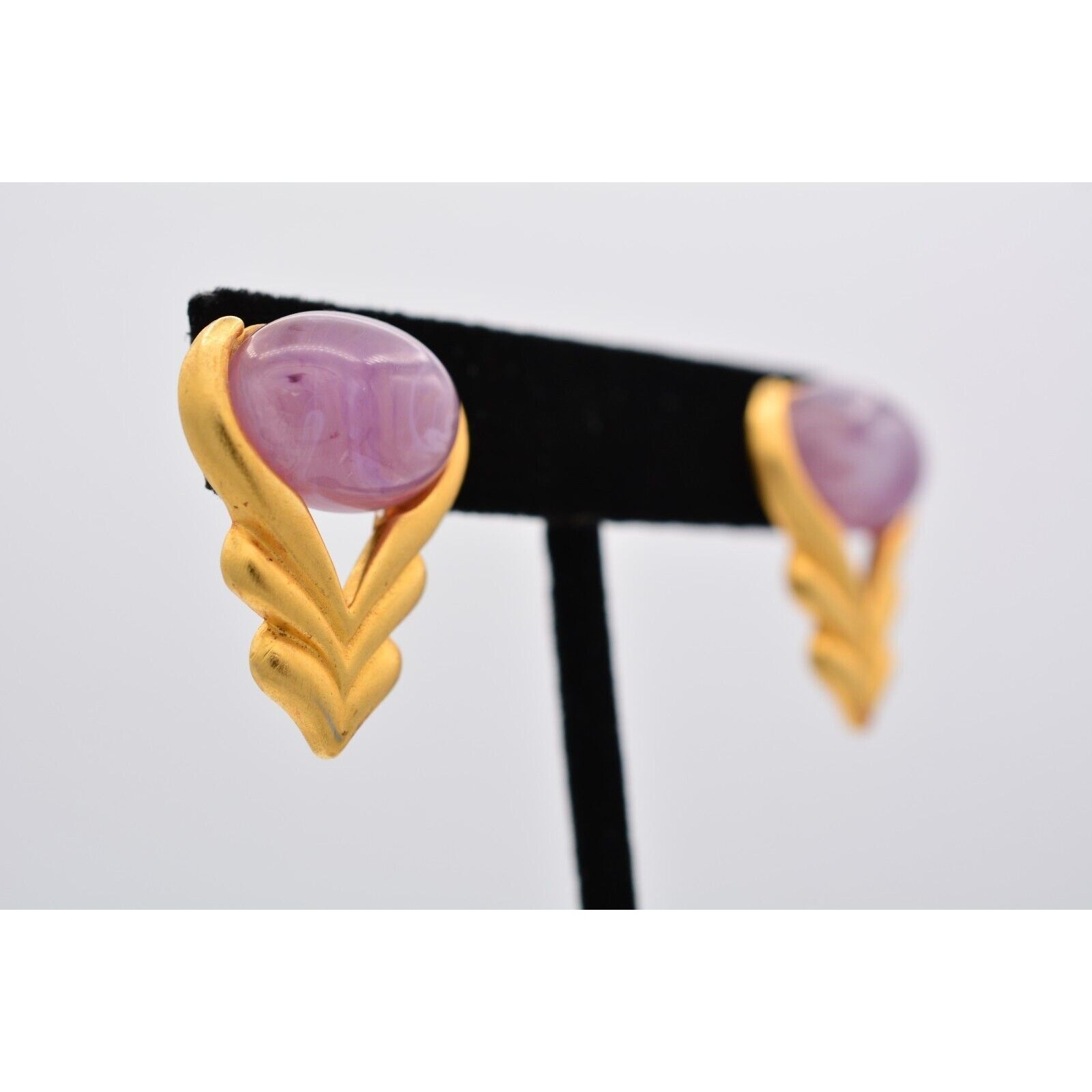 Vintage Cabochon Earrings Purple Marbled Lucite Brushed Gold Dangle Drop 90s 9L