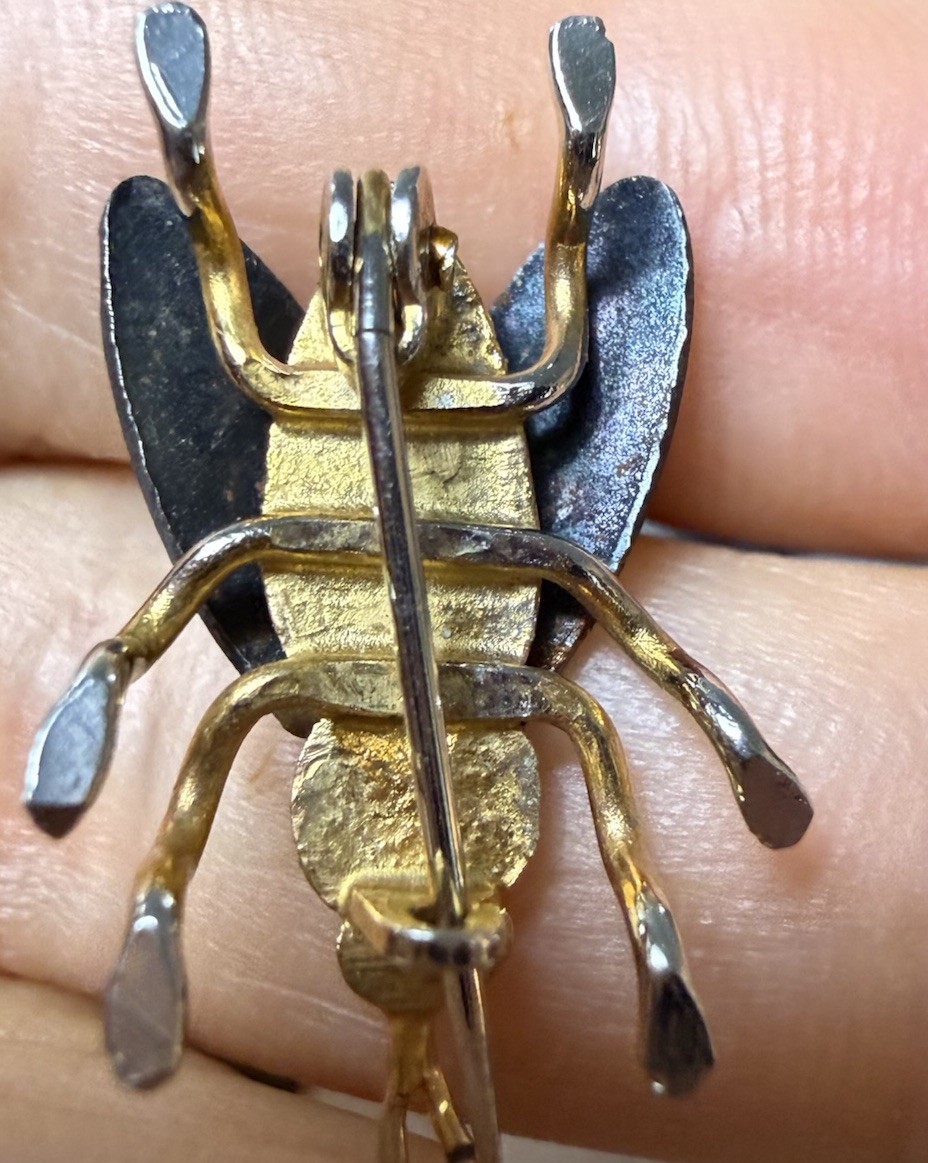 Vintage Spanish Damascene Toledo fly bug insect figural gold toned brooch pin