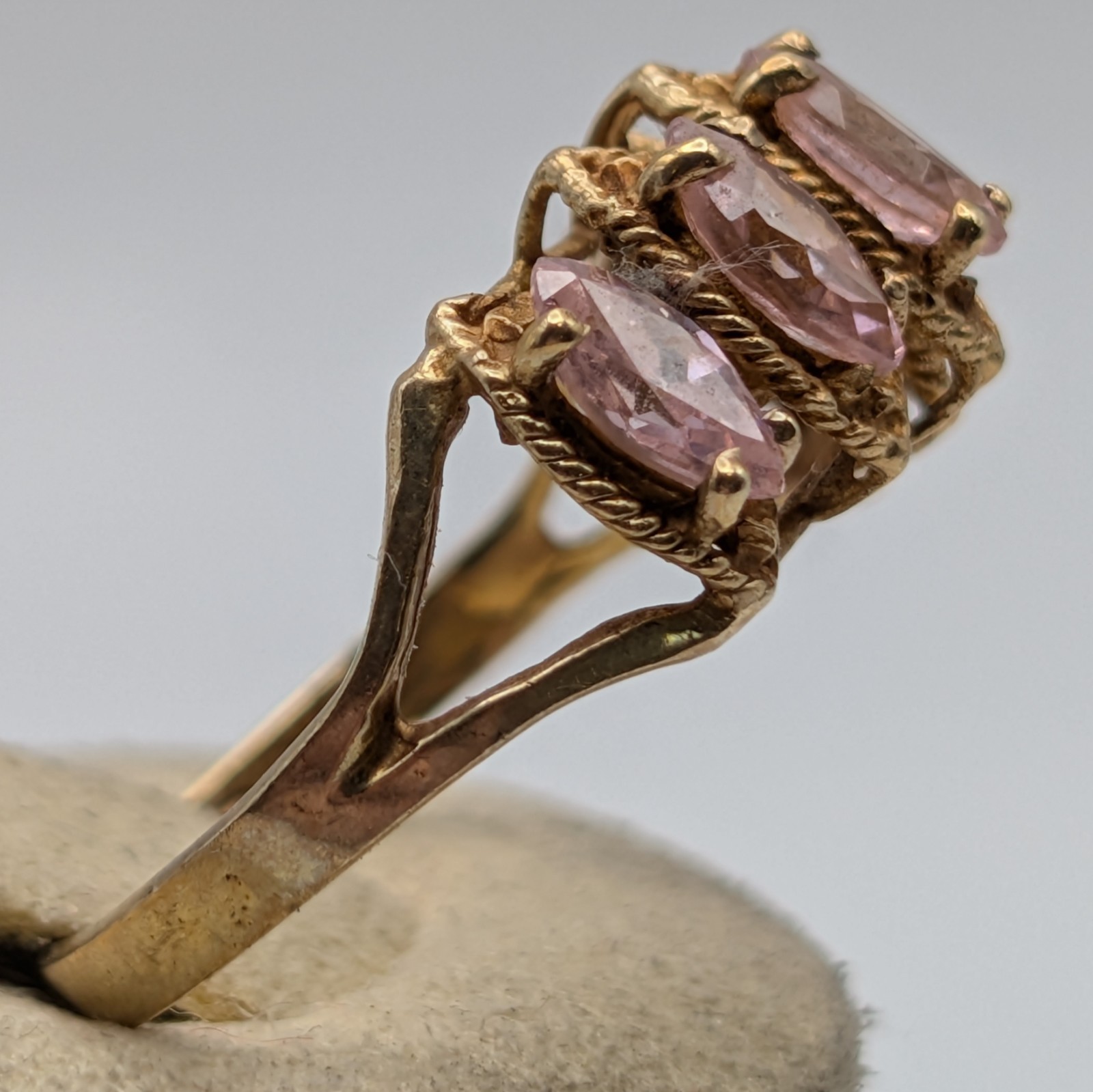 Vintage 10k Solid Yellow Gold Pink Marquise Five Stone Statement Ring Size 6
