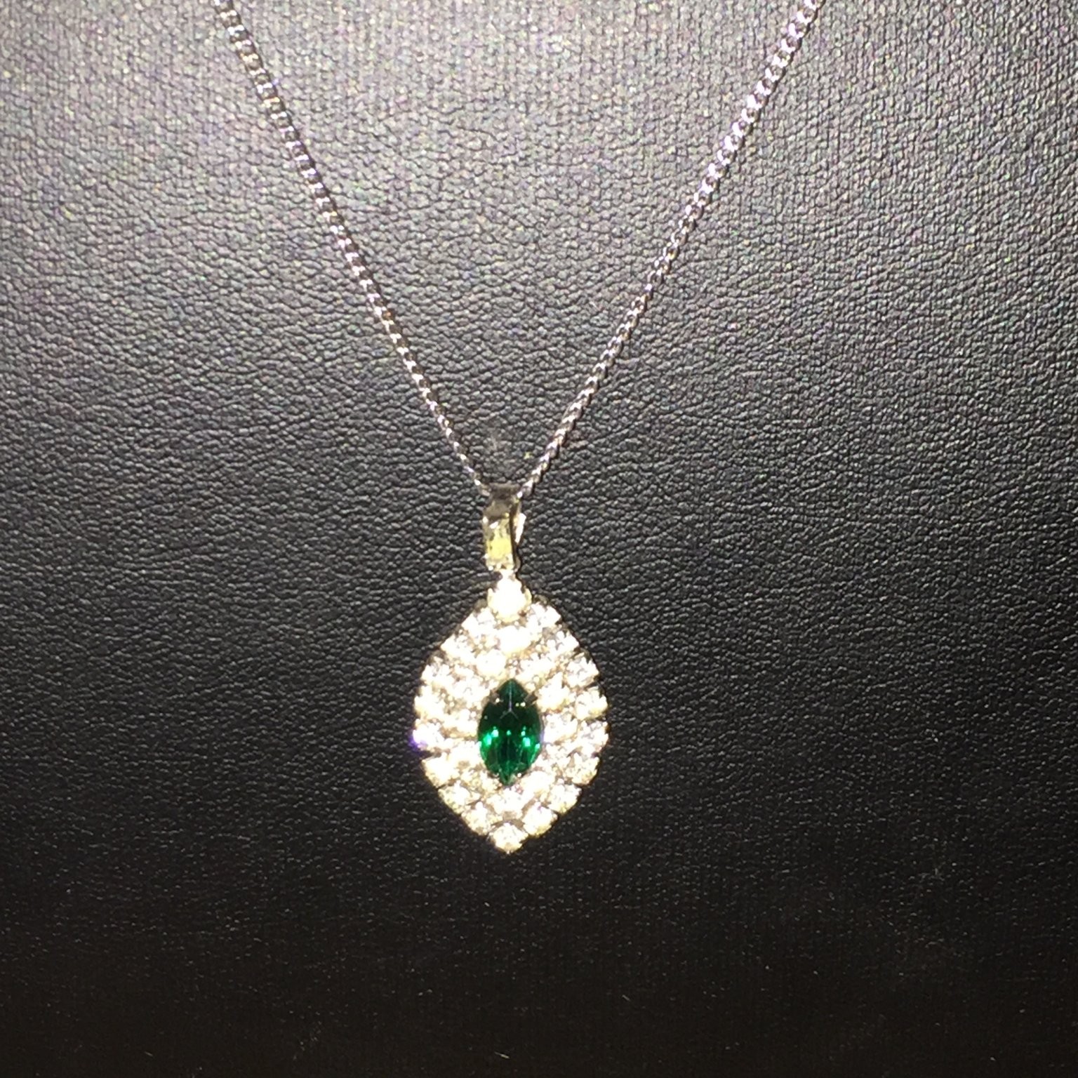 Vintage Rhinestone Marquise Necklace Silver-Tone Emerald Green Crystal