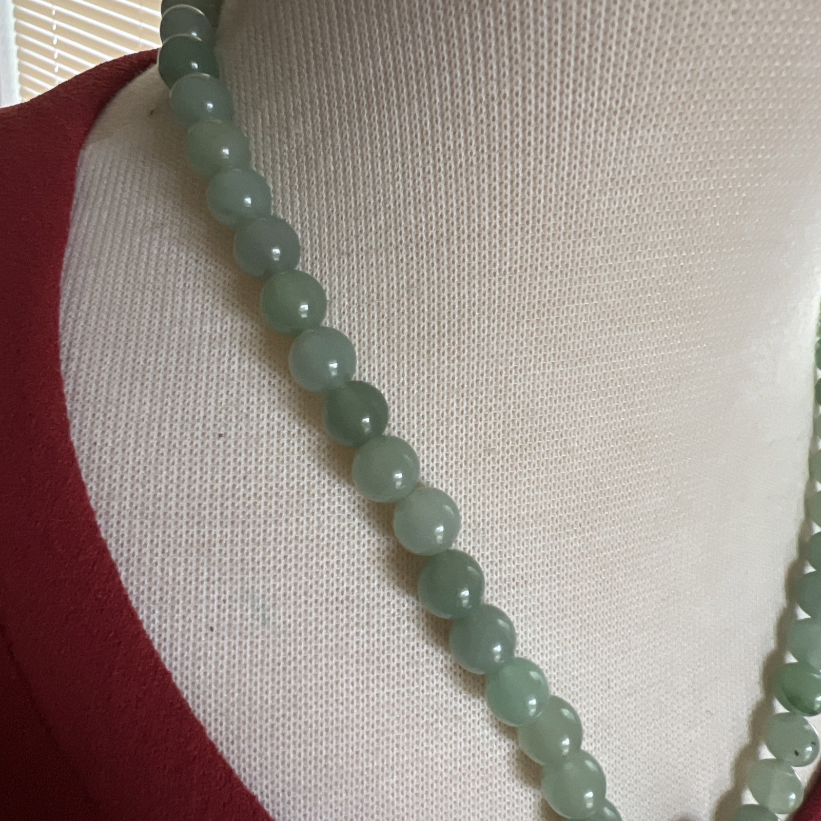 Vintage Natural Green Jade Jadeite Round Bead 20”-22” Necklace Silver Tone
