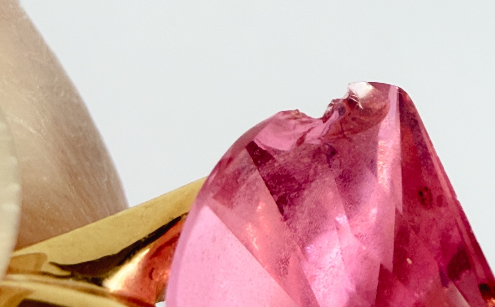 Vintage Mary Kay Pink Trilliant Stone Ring 18K HGE Achievement Award MCM Size 8