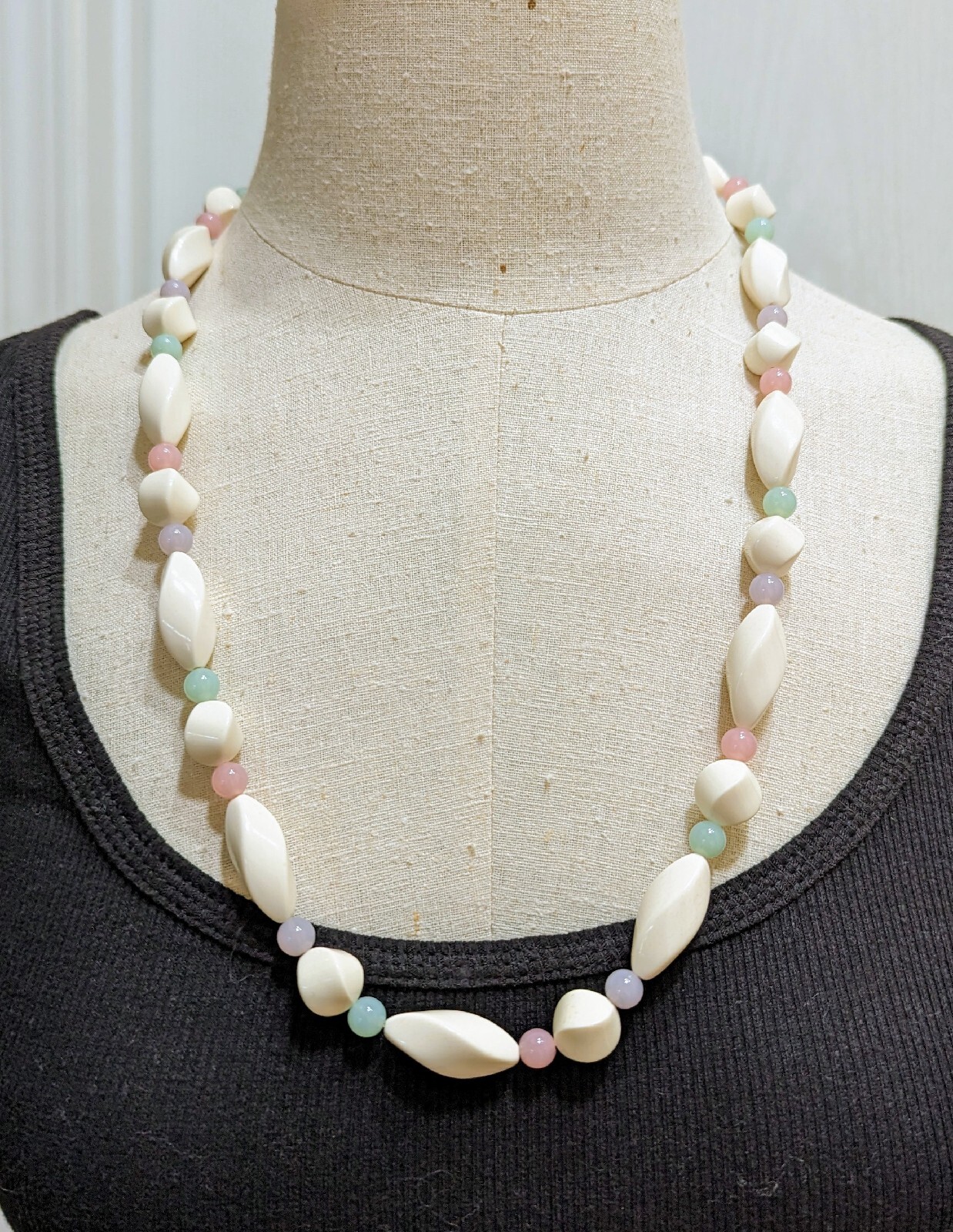 Vintage Twisted Off White & Pastel Pink Green Purple Beaded Necklace 28″ + White