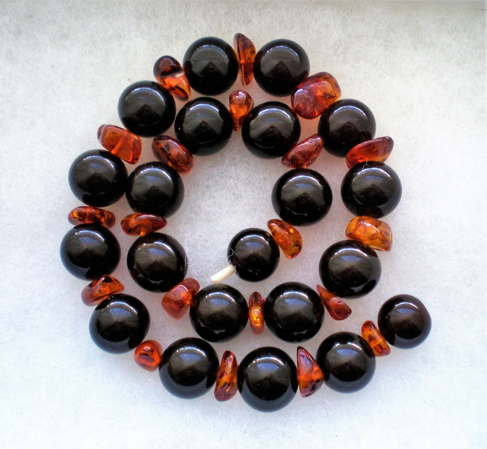 Vintage Eastern European Baltic 17.5MM Cherry & Honey Amber Beaded Necklace