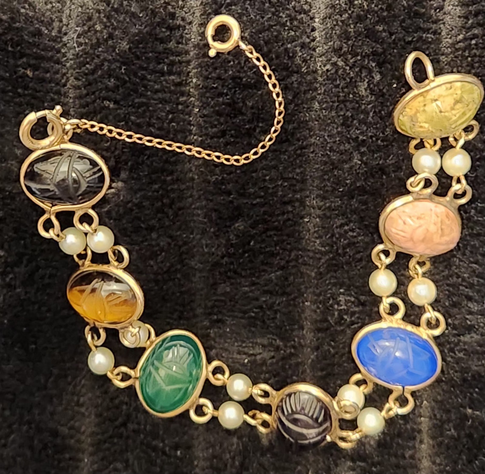 Vintage 12k GF Gold Filled bloodstone chalcedony Pearl Etc 7 Scarabs Bracelet 7â