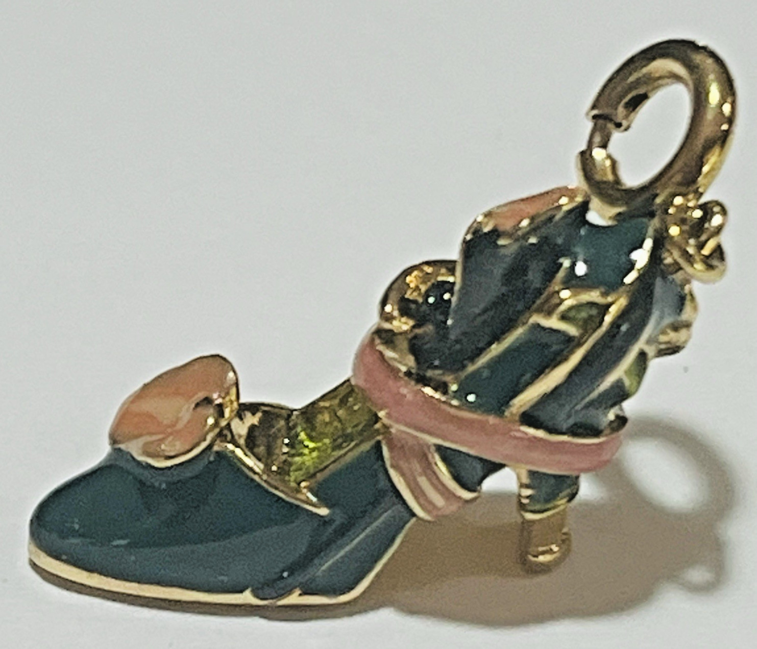 KJL Signed Dark Green Enamel with Pink Enamel Ribbon 1″ Heeled Shoe Charm