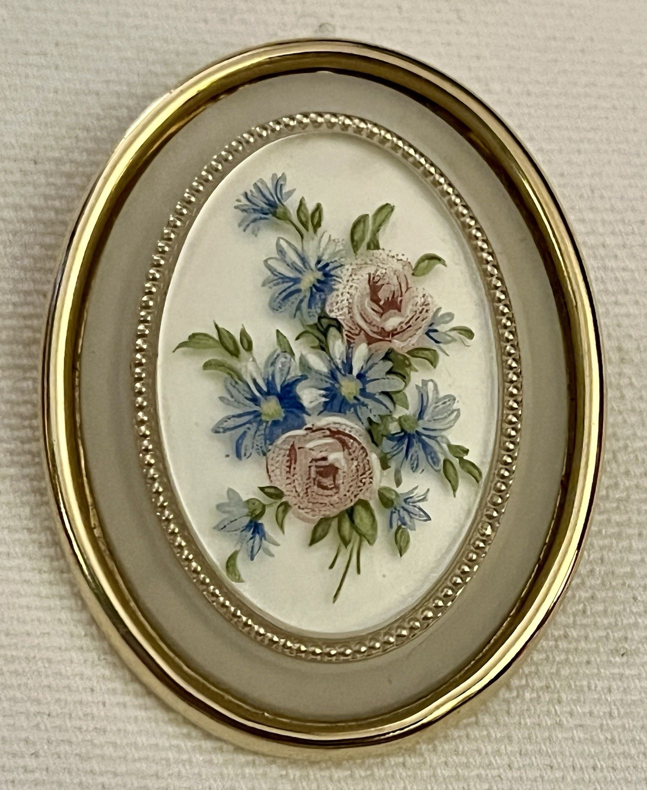 Lot of 2 Vintage Estate Cameo Brooches One Convertible Signed Sarah Coventry