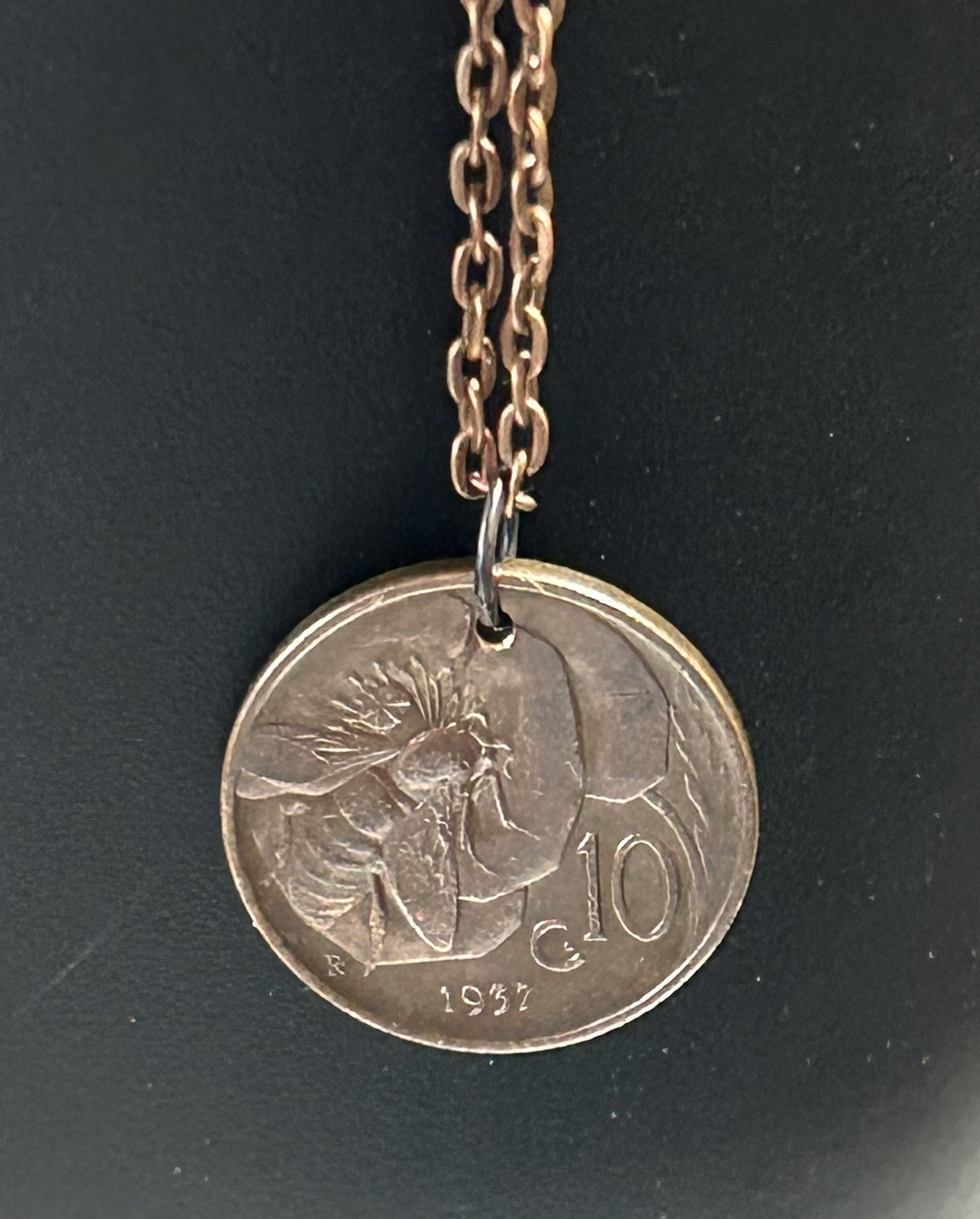 Honeybee on flower coin pendant, Vintage Italy Coin Necklace (1920-1937)
