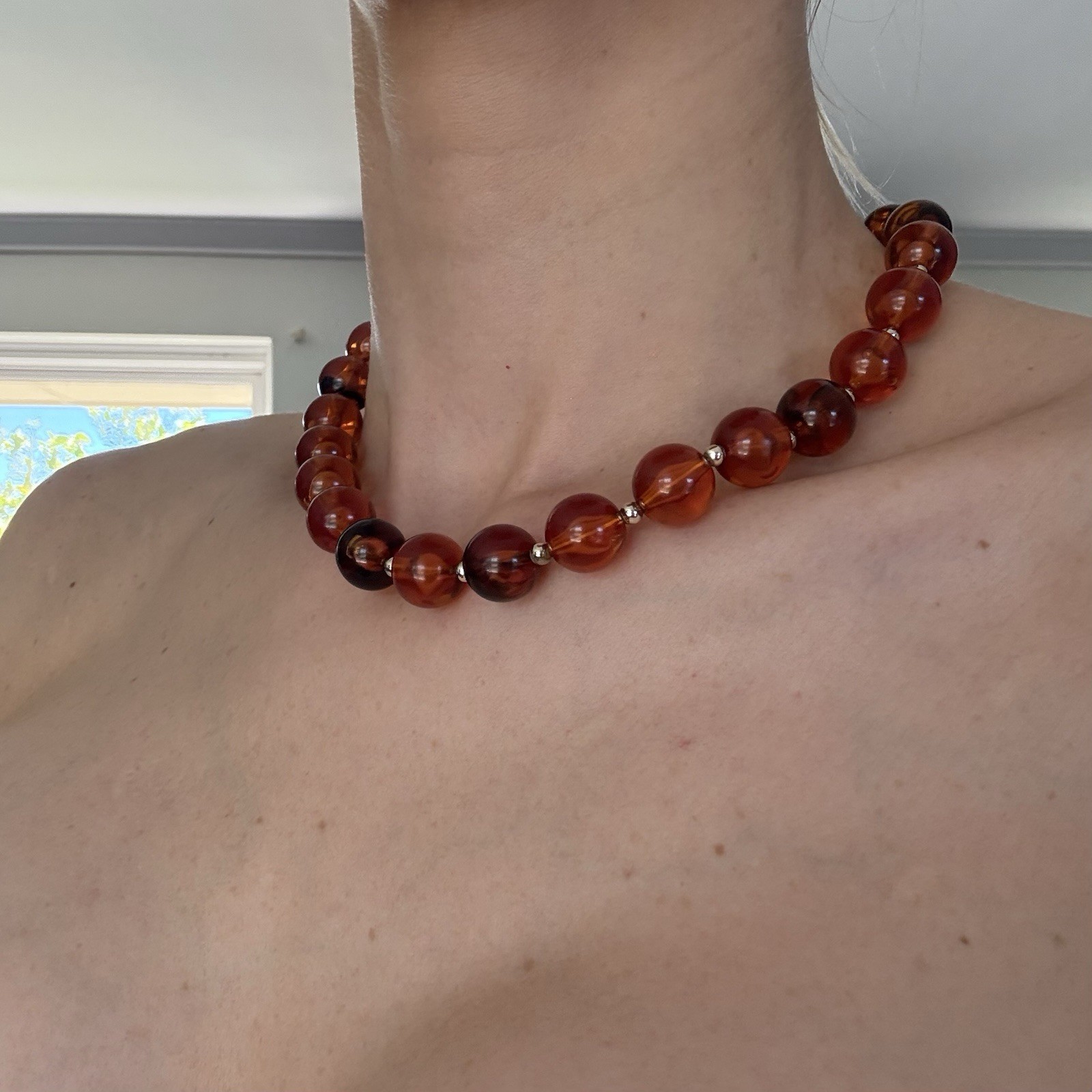 Vintage Amber Lucite Bead Necklace – 45 cm, Gold Spacers, 37 g