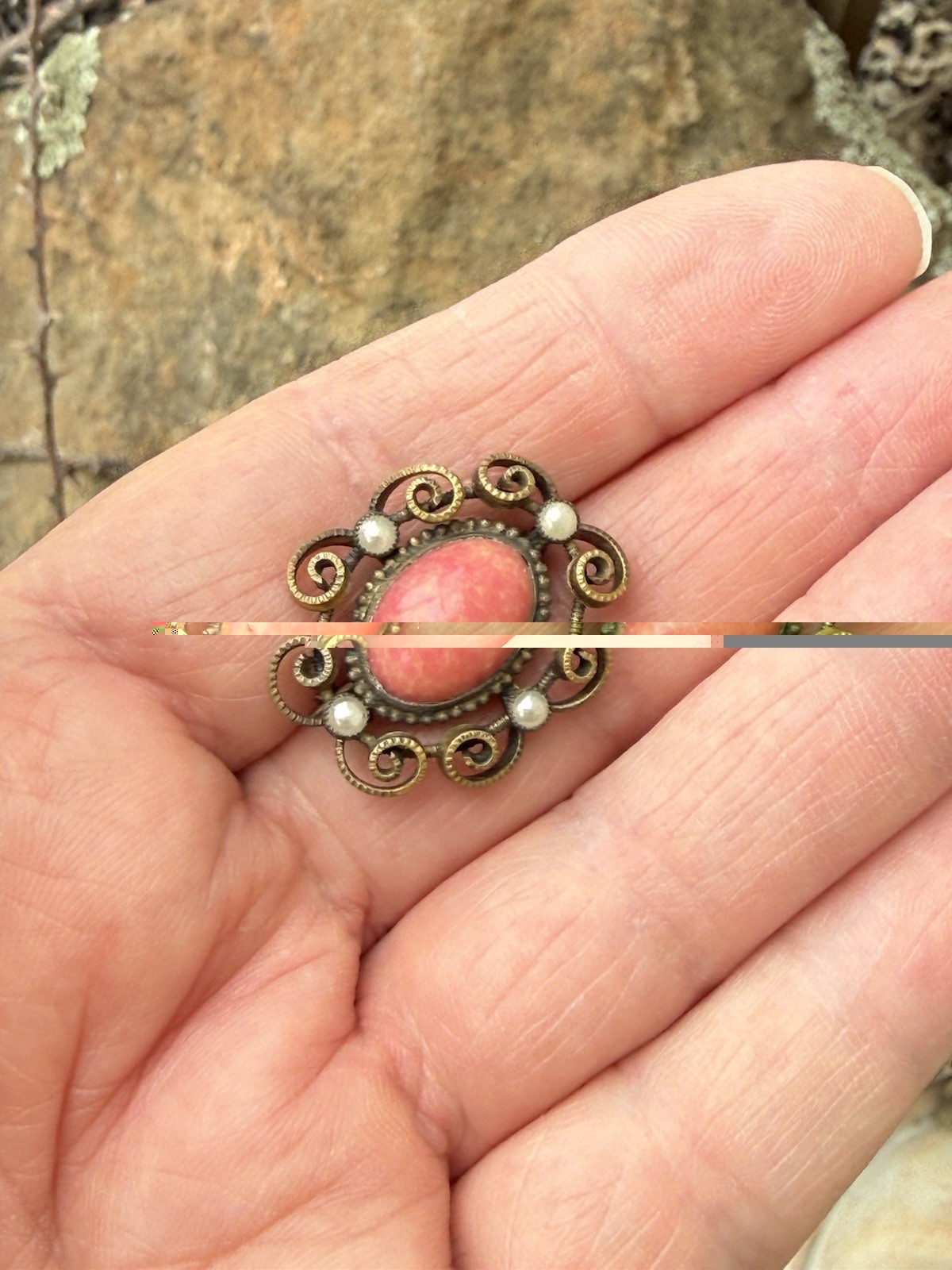 Antique Victorian Peachy Pink Peking Glass Baby Seed Pearls Gold Wash Pin Brooch