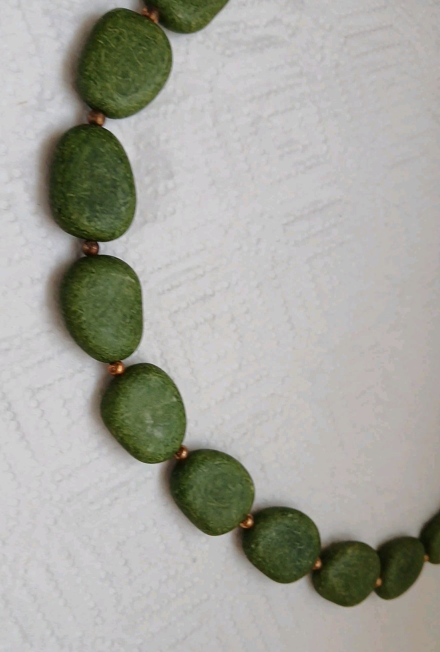 Vtg Retro/Mid Century Style Genuine Green Lucite 24″ Necklace Made In Hong Kong