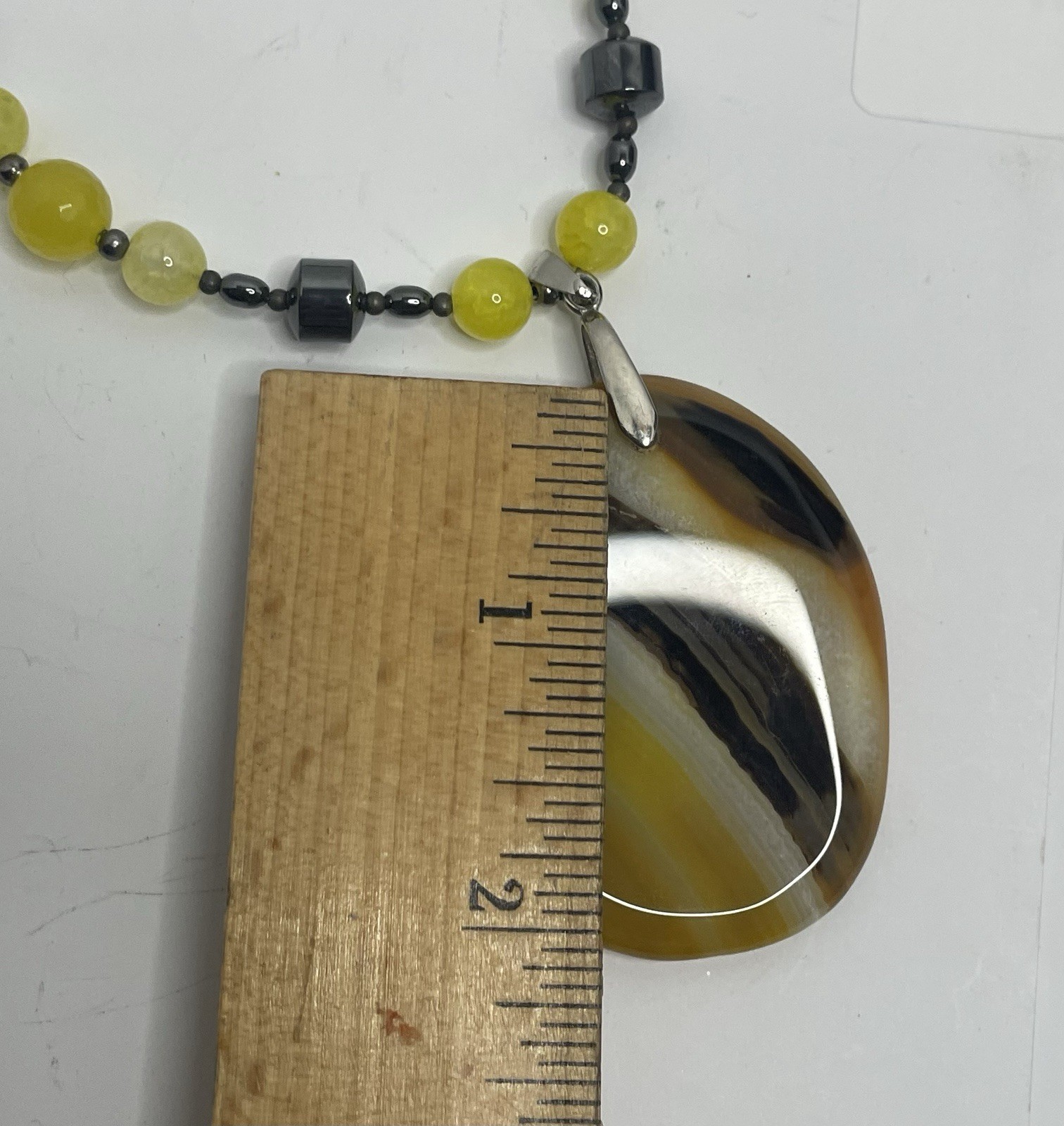 Vtg. Chunky Striped Agate Medallion Pendant Statement Necklace 12” L Yellow Boho