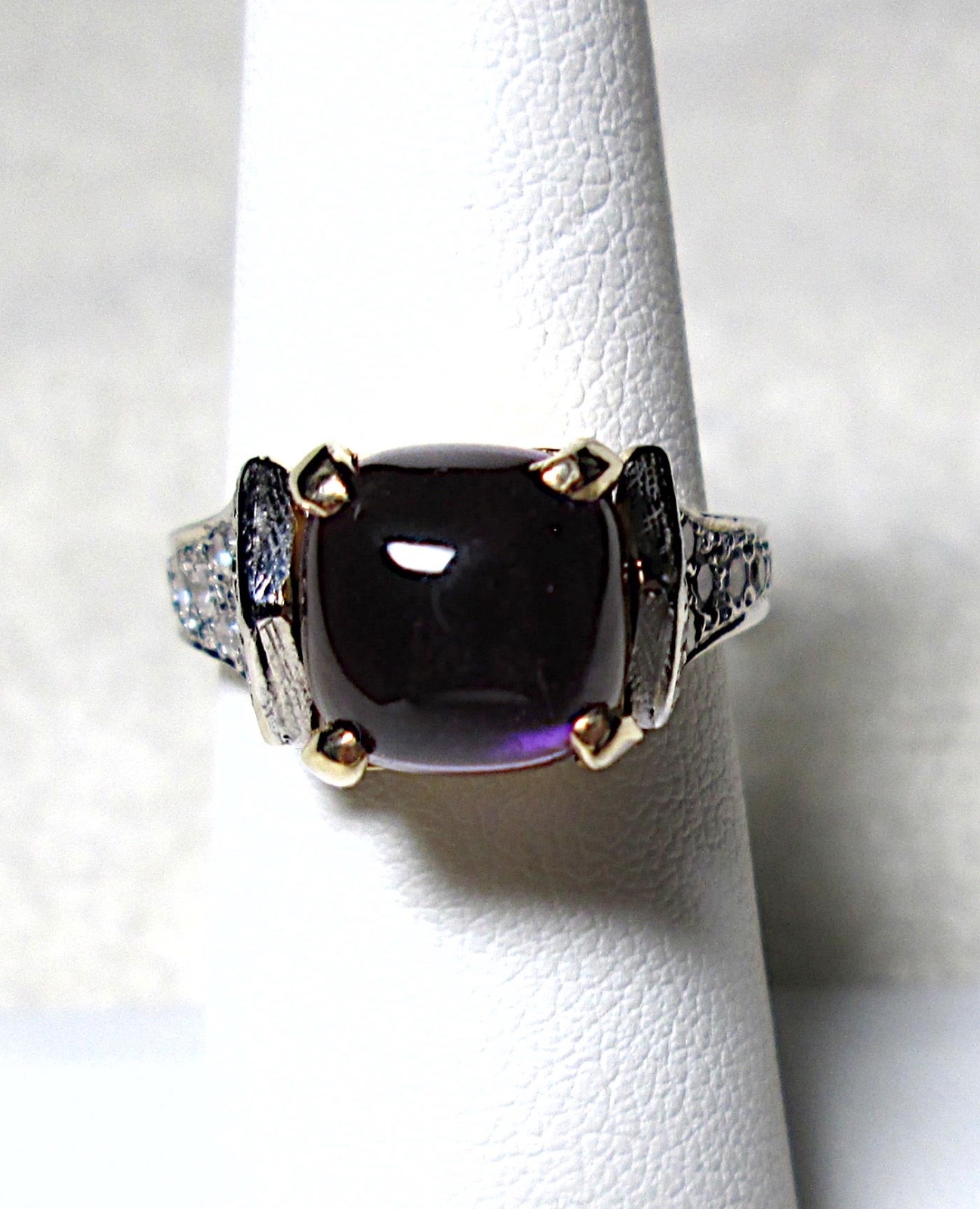 UNIQUE 14K TT GOLD 2+ CT AMETHYST 1.00 CTW DIAMOND RING 6 Grams FEB BIRTHSTONE