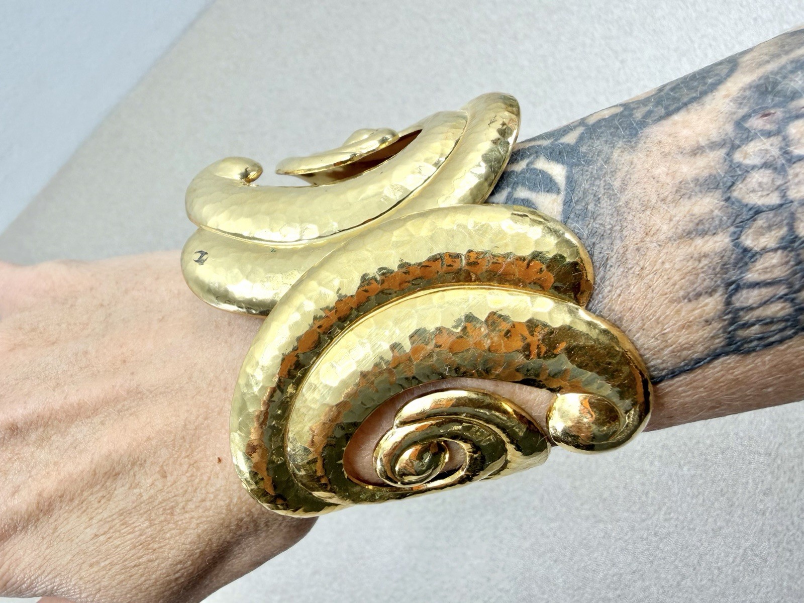 Vintage Jose Maria Barrera for Avon CORINTHIAN Hammered Gold Plate Cuff Bracelet