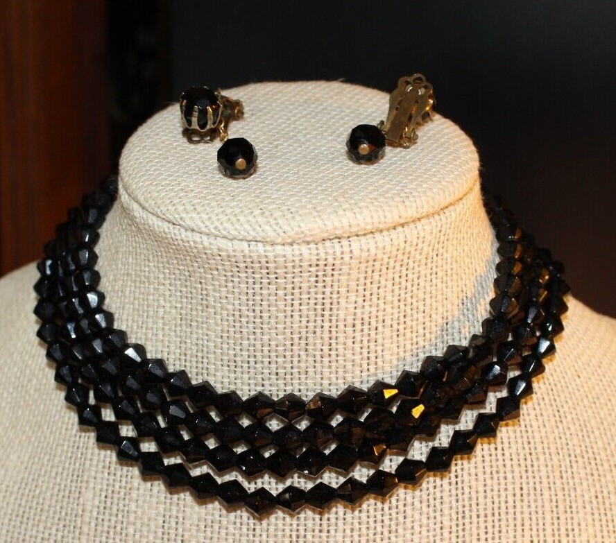VTG OPERA LENGTH {50″} BLACK FACTETED GLASS BEAD NECKLACE+DANGLE CLIP EARRINGS