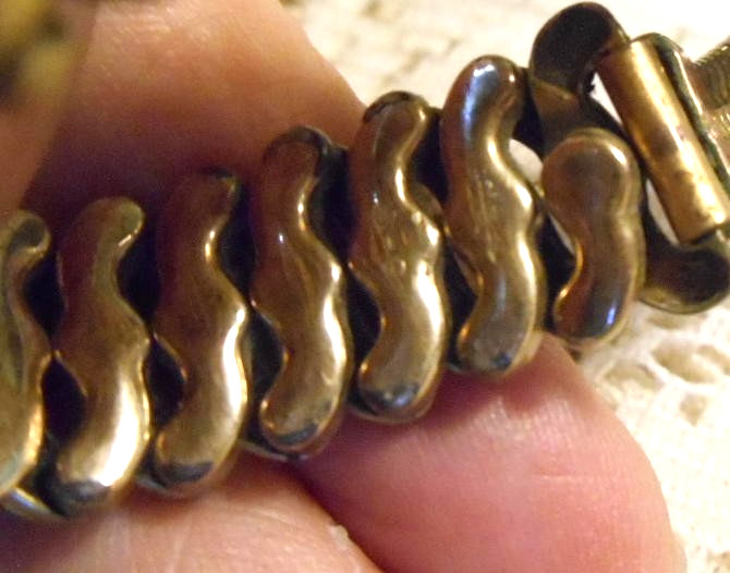Vintage Unusual Carl Art Sweetheart Love Knot Expansion Bracelet Gold Filled