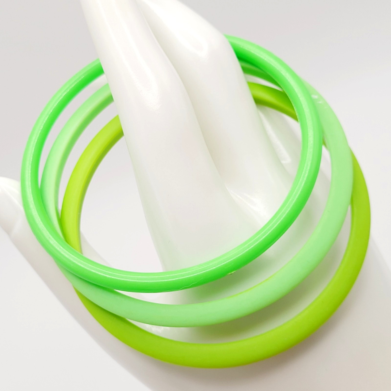 Green Lime Shades Bangle Delightful Set of 3 Retro Style Vintage 1980s Bracelet