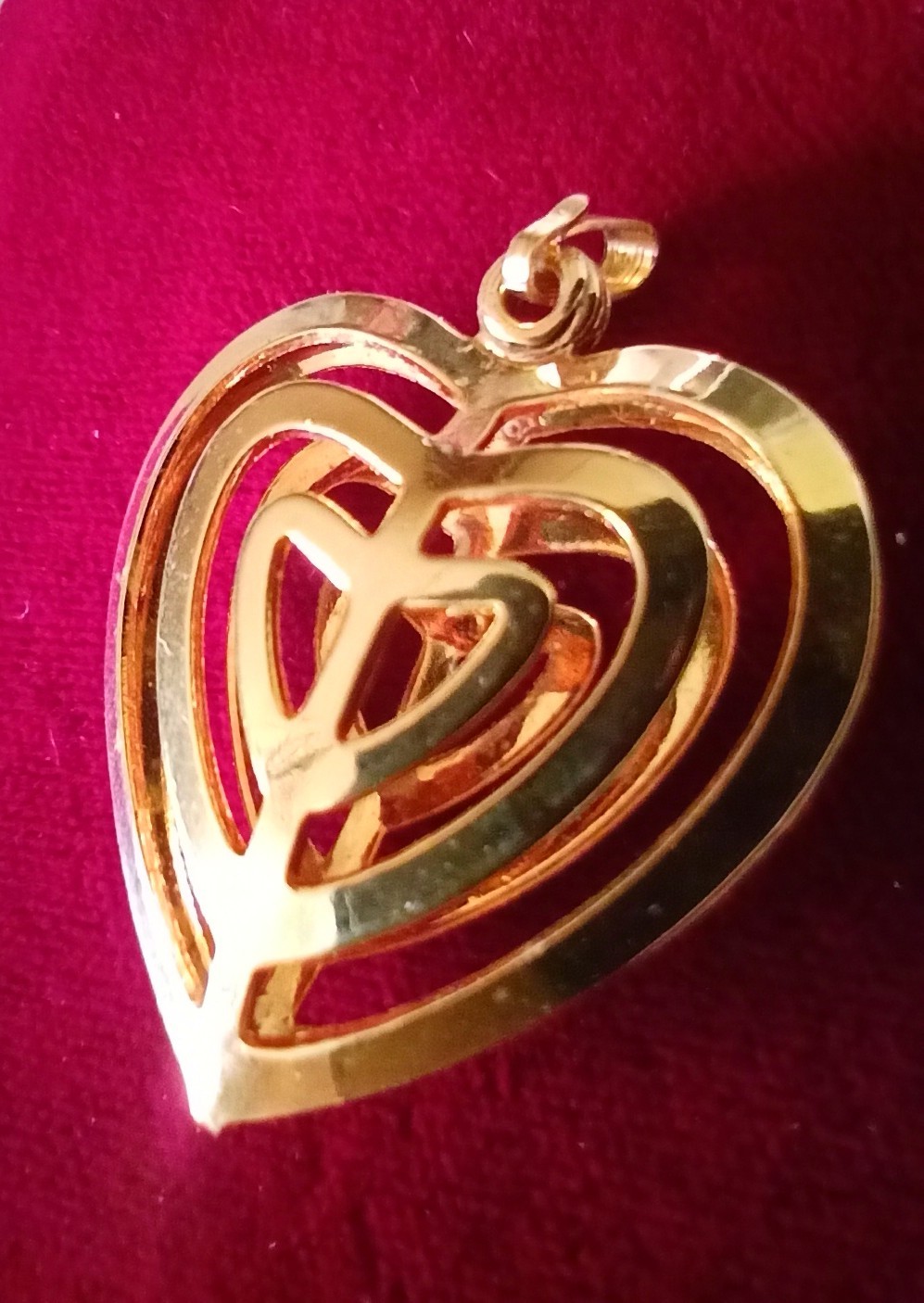 Vintage MIXED JEWELRY “HEARTS AND FLOWERS” PENDANTS ,BROOCHES, NECKLACE,RINGS.
