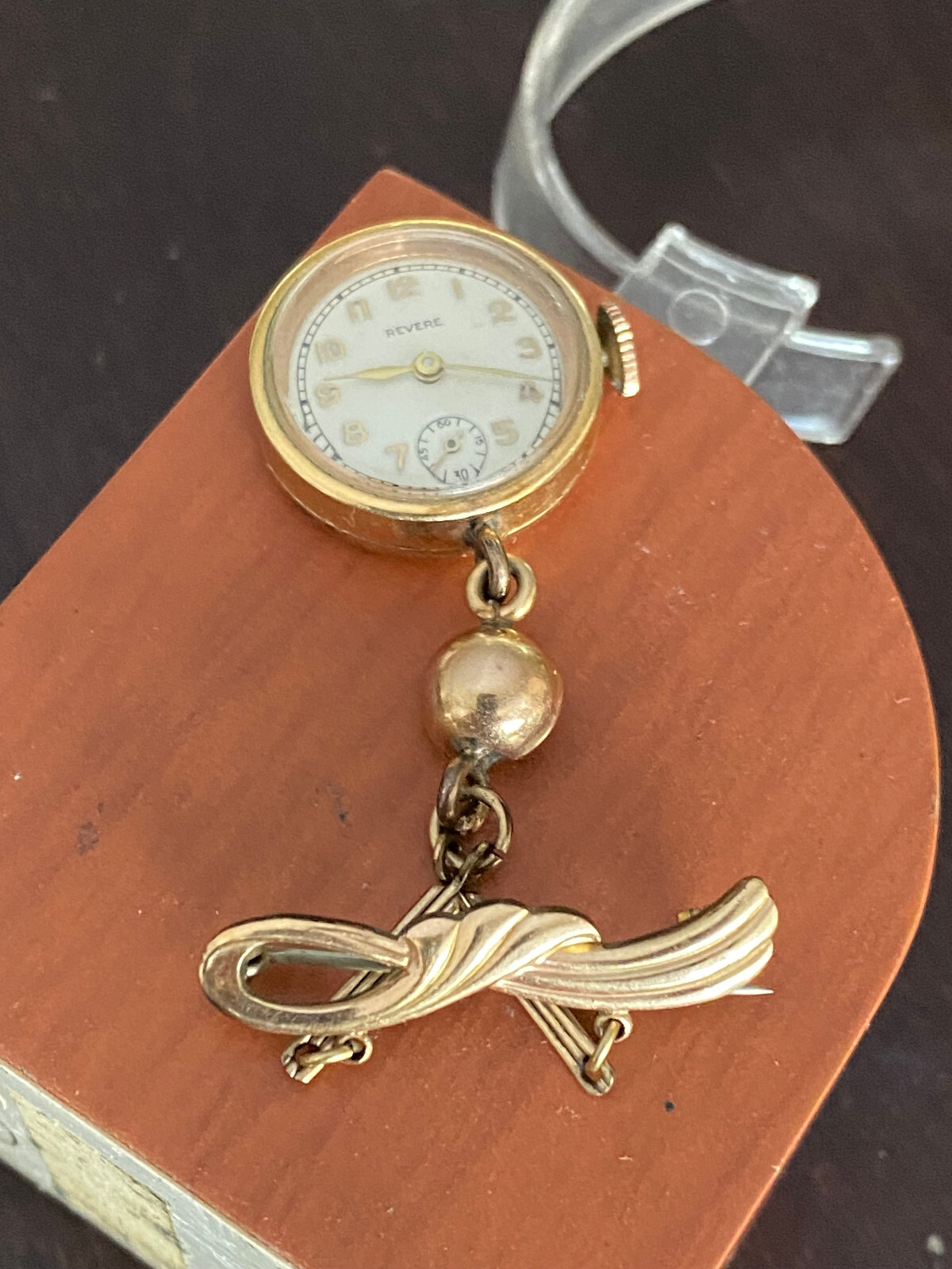VINTAGE LADIES REVERE BROOCH WATCH, KEEPING TIME, 17 JEWEL , NICE