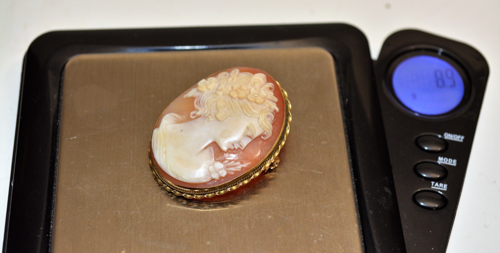 Antique solid 18k yellow gold Natural shell hand carved cameo 37x30mm 8.4g
