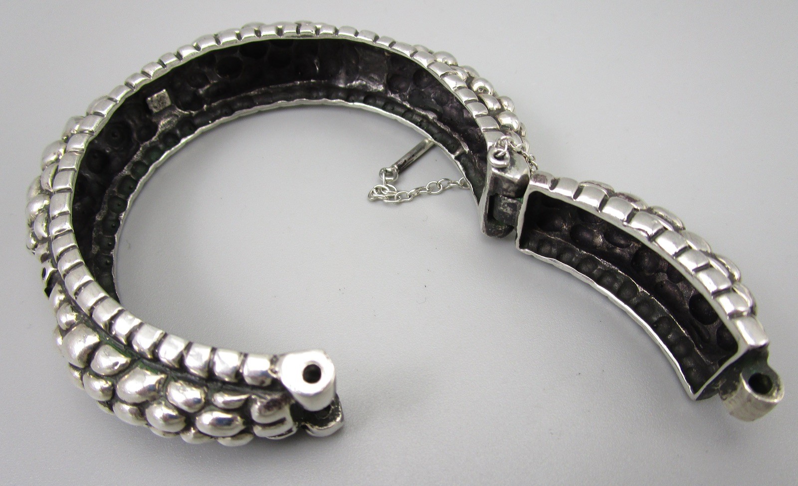 UNUSUAL DIAN MALOUF STERLING SILVER HINGED BANGLE BRACELET 67 GRAMS