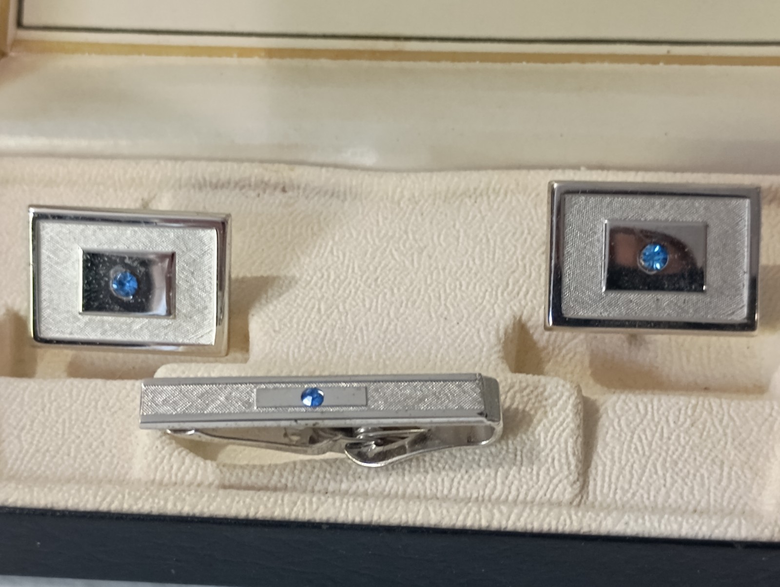 Swank Brushed Silver Blue Modern Rectangle Rhinestone Tie clip Cuff Links W Box