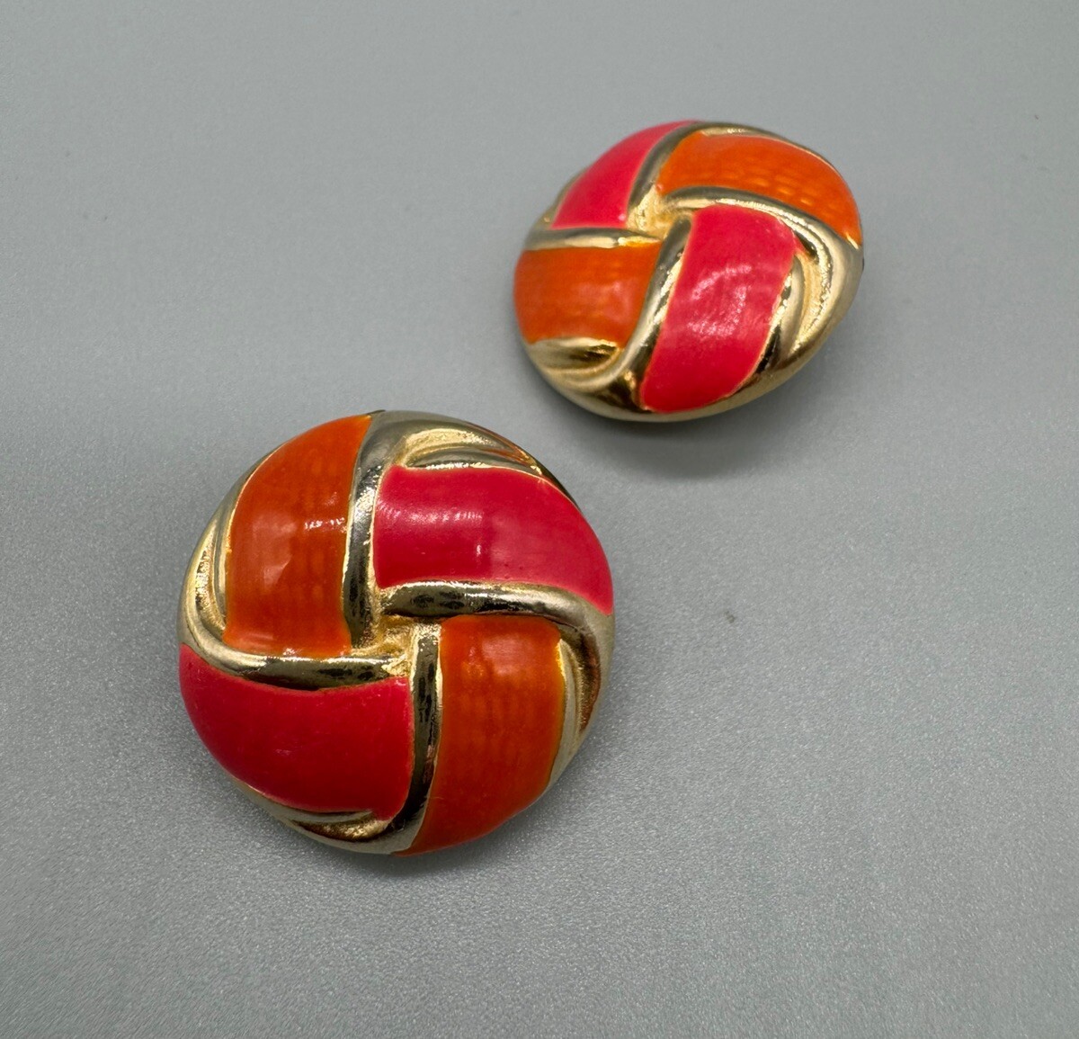 Vintage Gay Boyer Intervene Red Orange Enameled Gold Tone Clip On Round Earrings