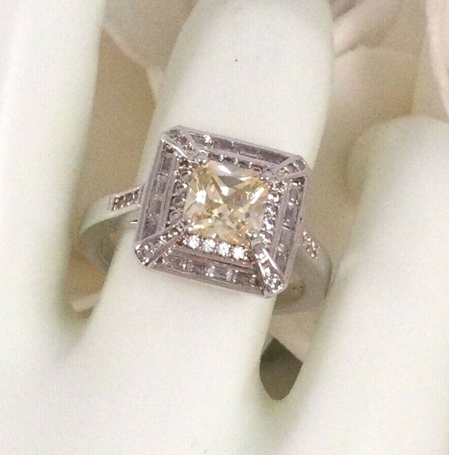 Vintage Jewellery White Gold Ring Champagne White Sapphires Antique Deco Jewelry