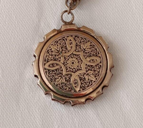 Early Vintage Charm Bracelet Ornate Gold Plate Pendant Double Link