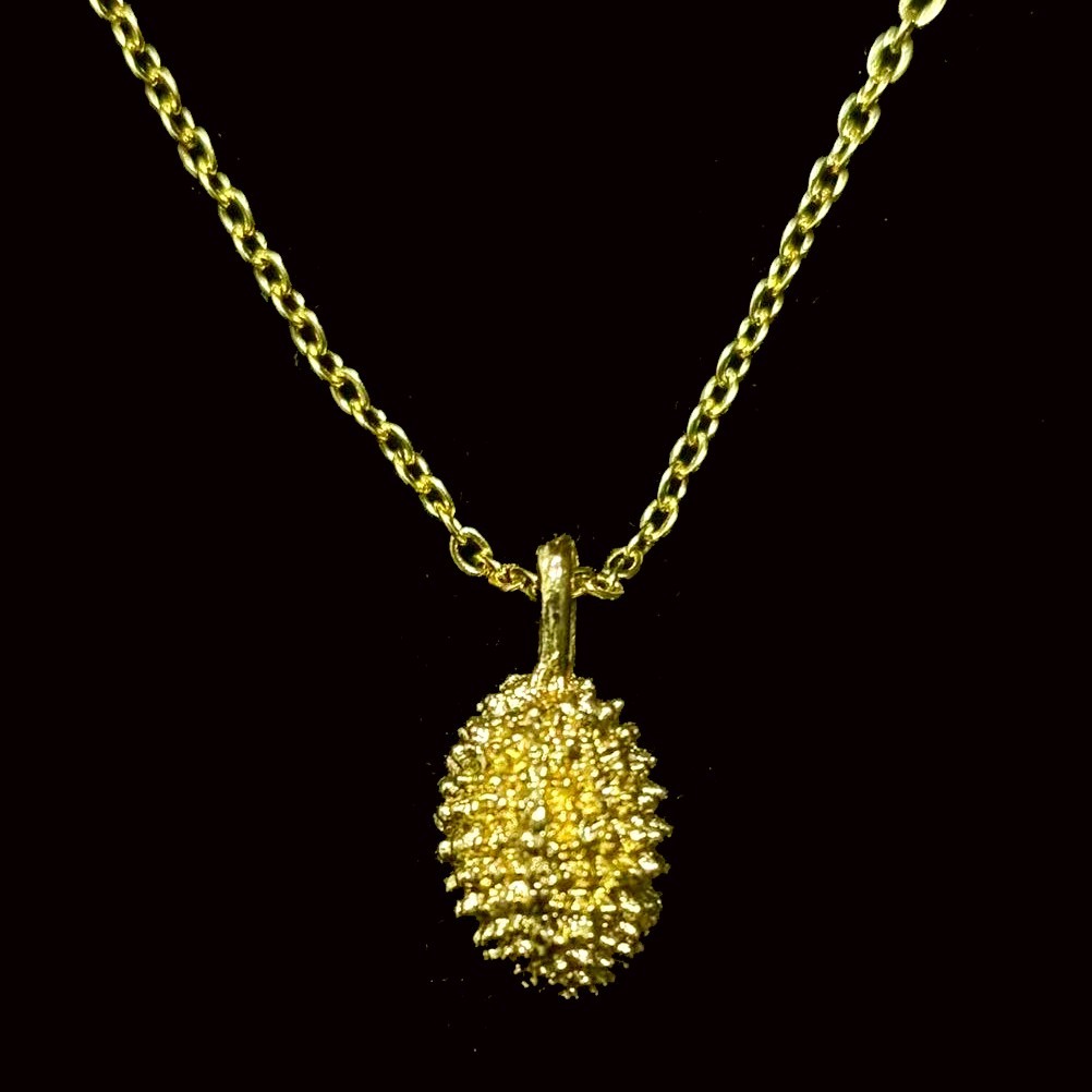 Vintage Style Gold-plated (NOT SURE) Gold Tone Pendant Necklace marked ‘999’