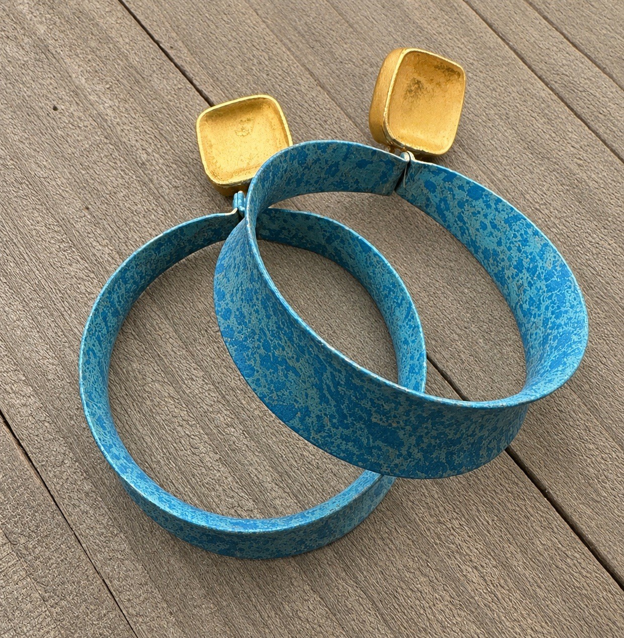 Hoop Earrings Blue Circular Gold Tone Pierced Vintage 2 1/2”