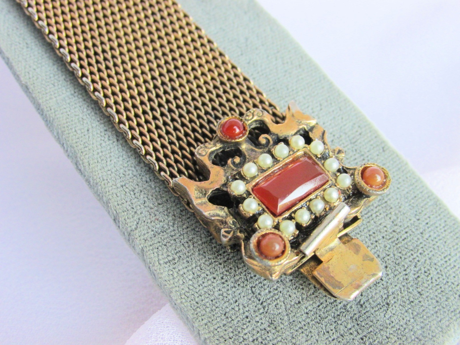 Antiqu Victorian Brass Mesh Faux Emerald Faux Carnelian Bracelet Intricate Clasp