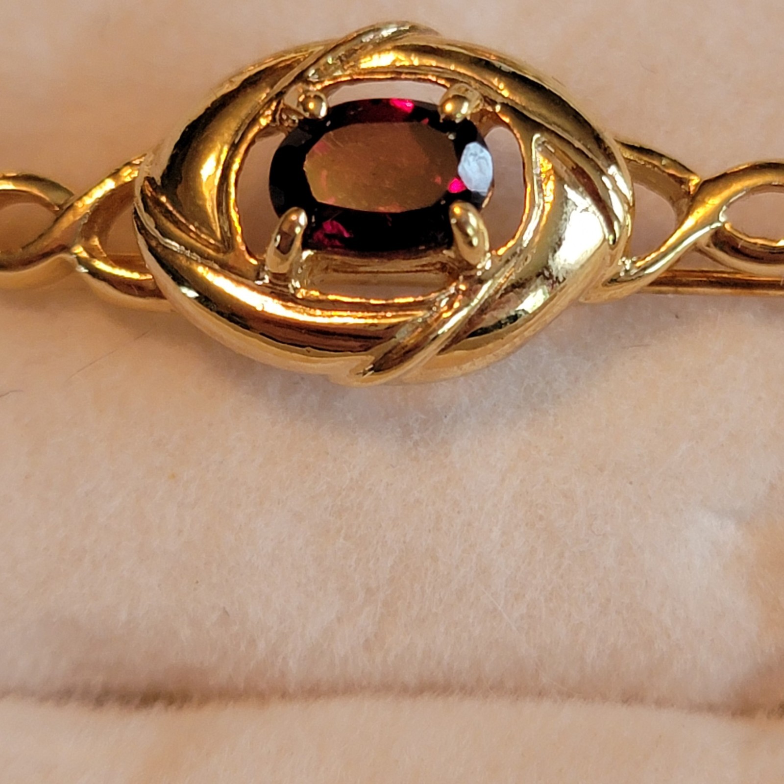 Jewelry Set Jonette Brooch And Pierced Earrings Gold Tone With Deep Red Stone