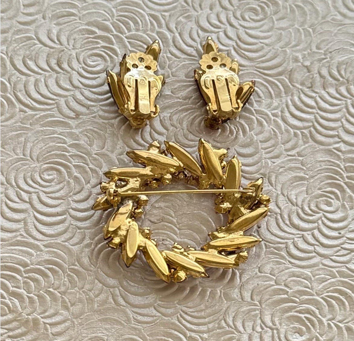 Vintage Rhinestones Brooch and Earrings set