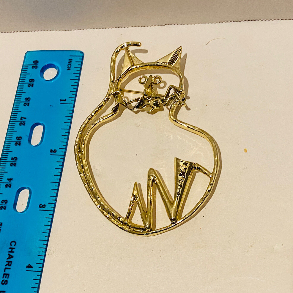 Vintage Metal Gold Plate Brooch Pin Circa Late 1980s Cat Statement Jewelry 3’x3’