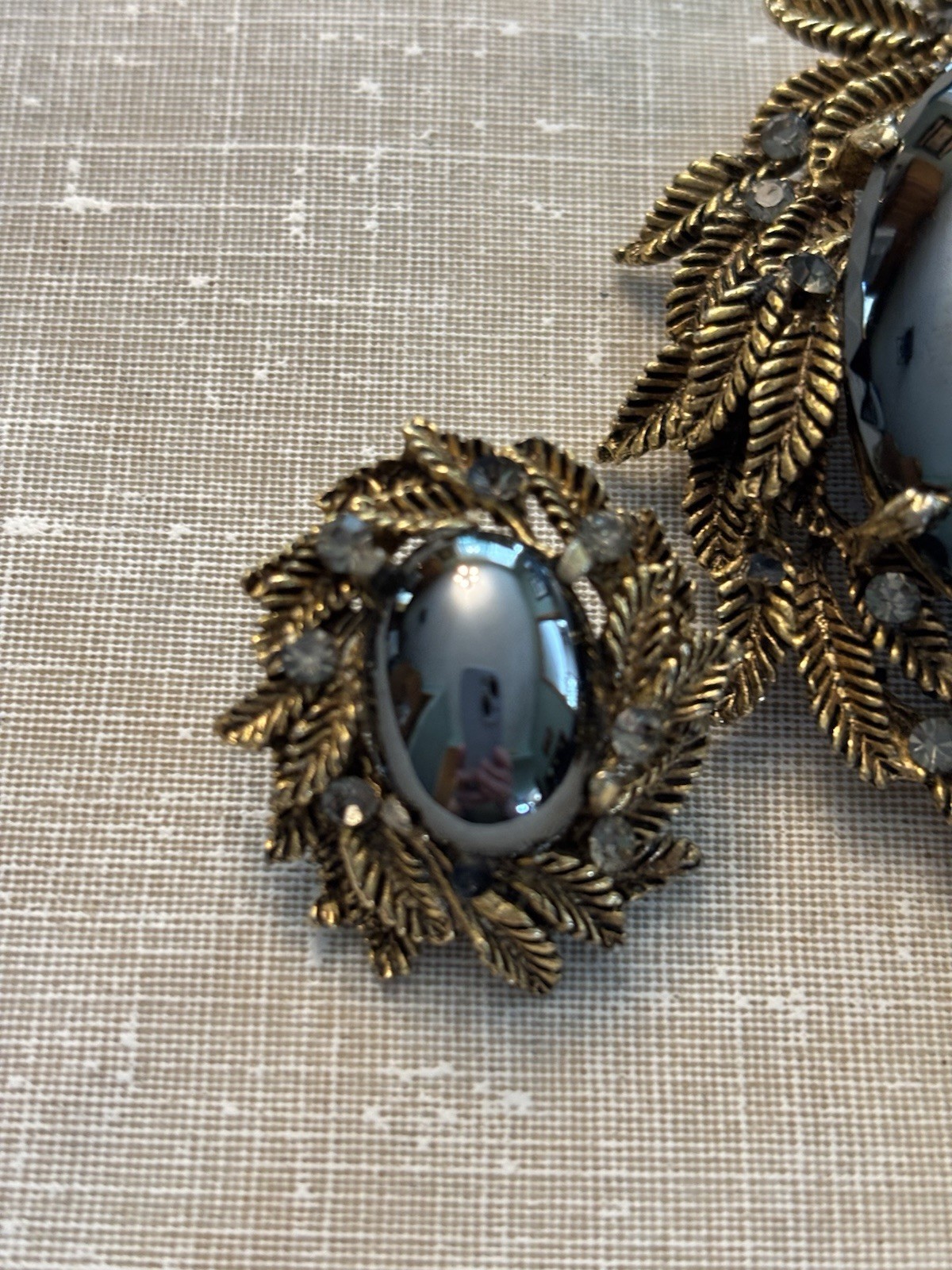 Vtg Alice Caviness Antiqued Goldplate Black Oval Hematite Style Brooch Earrings