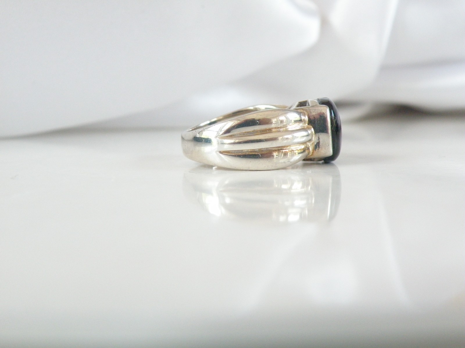 Vintage Sterling Silver 925 Black Onyx Cable Ring Size 7