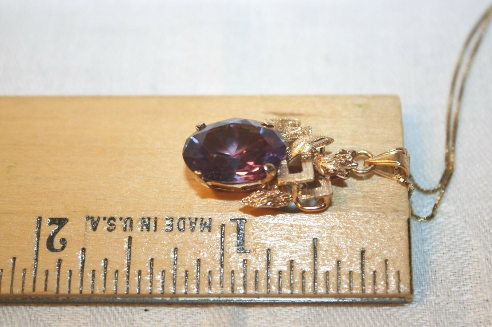 TY LEE PURPLE SYNTHETIC ALEXANDRITE GOLD PENDANT JAPANESE DETAIL SIGNED TYL 14K
