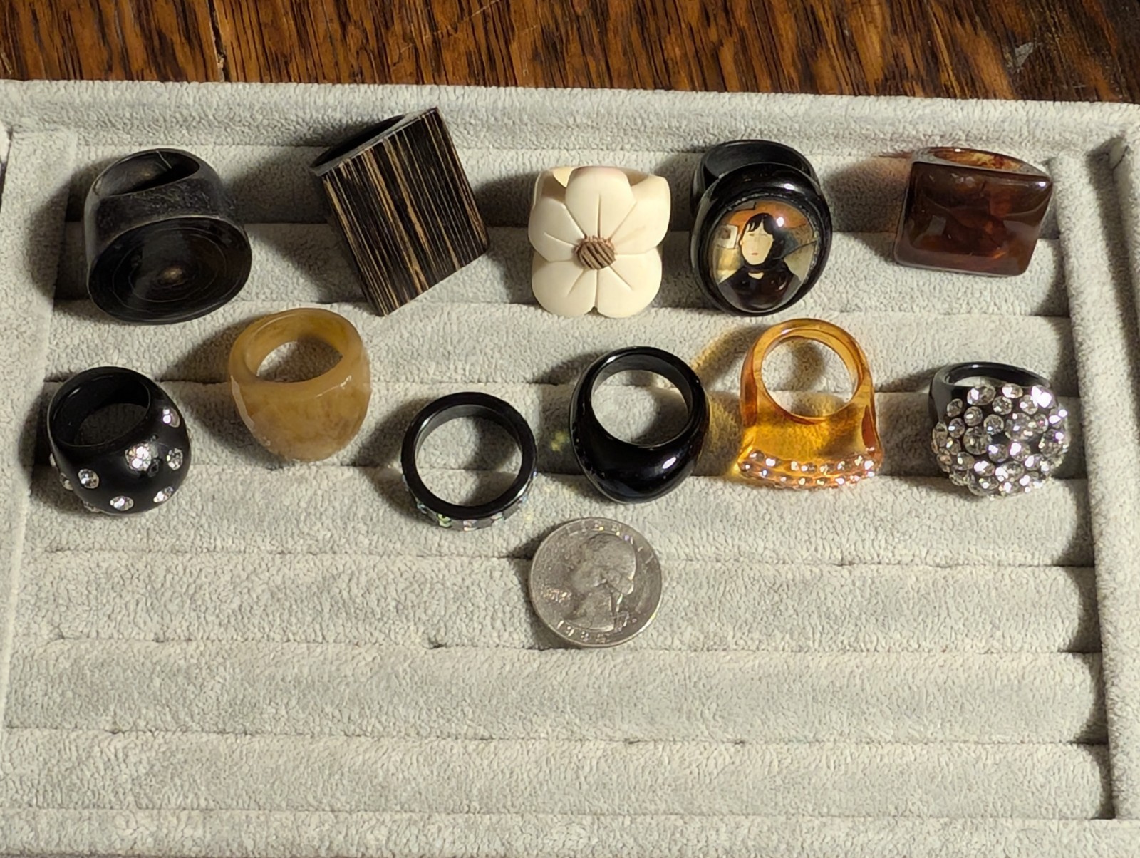 11 Vintage Handmade Bakelite Lucite Stone Wood Black Coral Rings! Various Sizes!